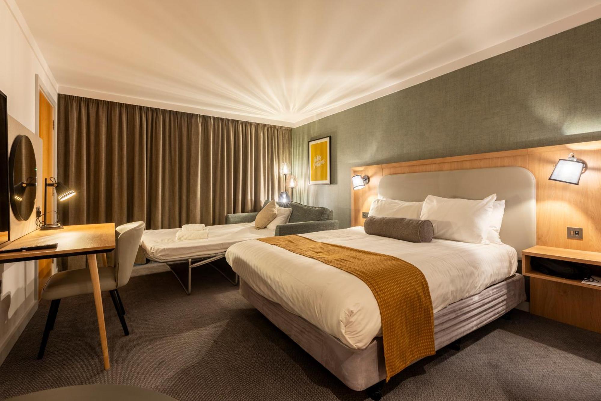 King Room with Sofa Bed,1587496753:JPEG
