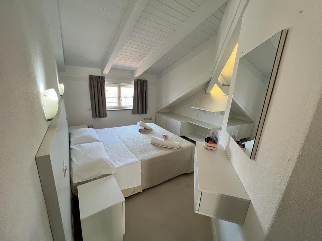 Quadruple Room,1553916178:JPEG