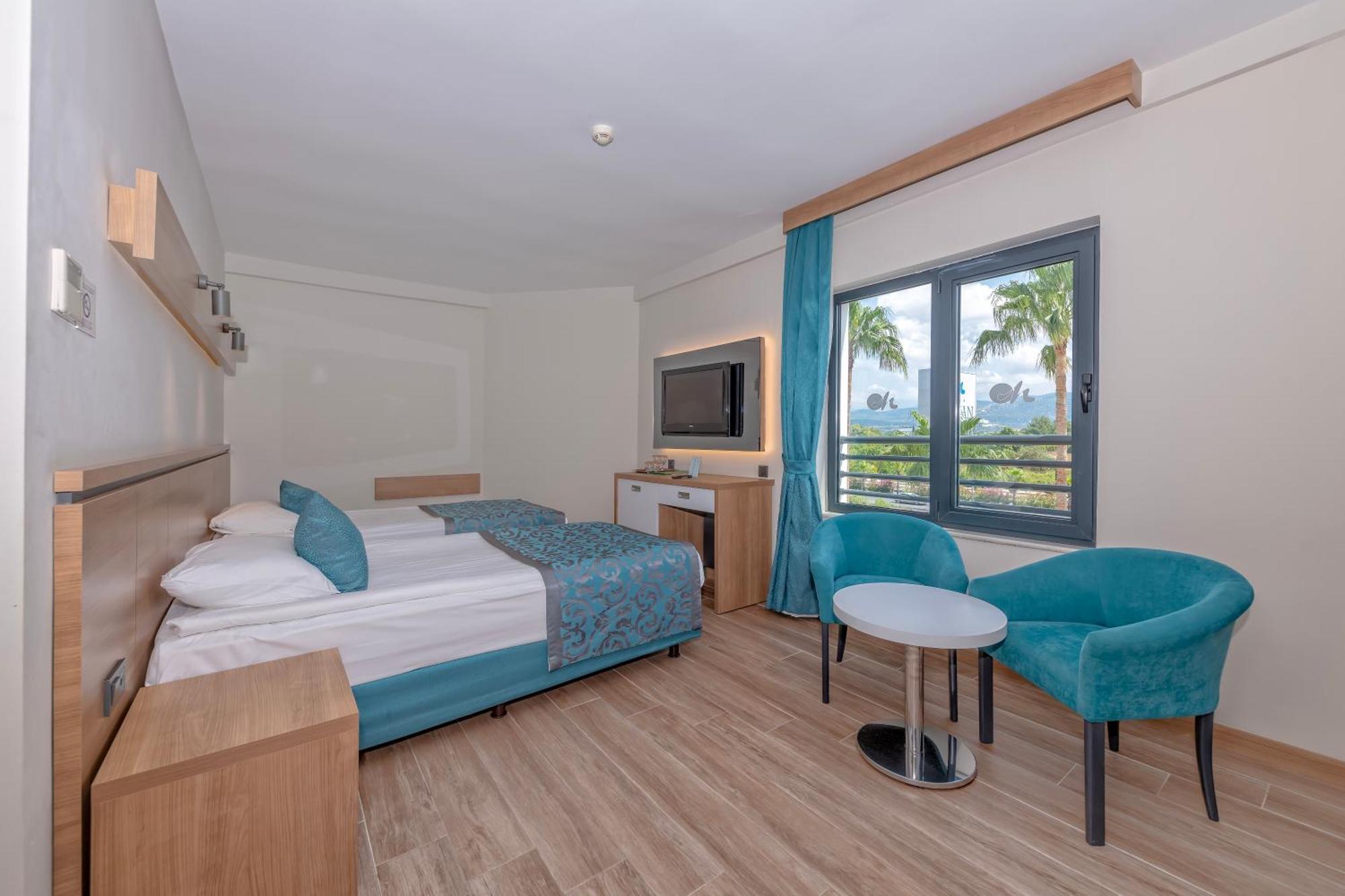 Family Room All Inclusive,1555311145:JPEG