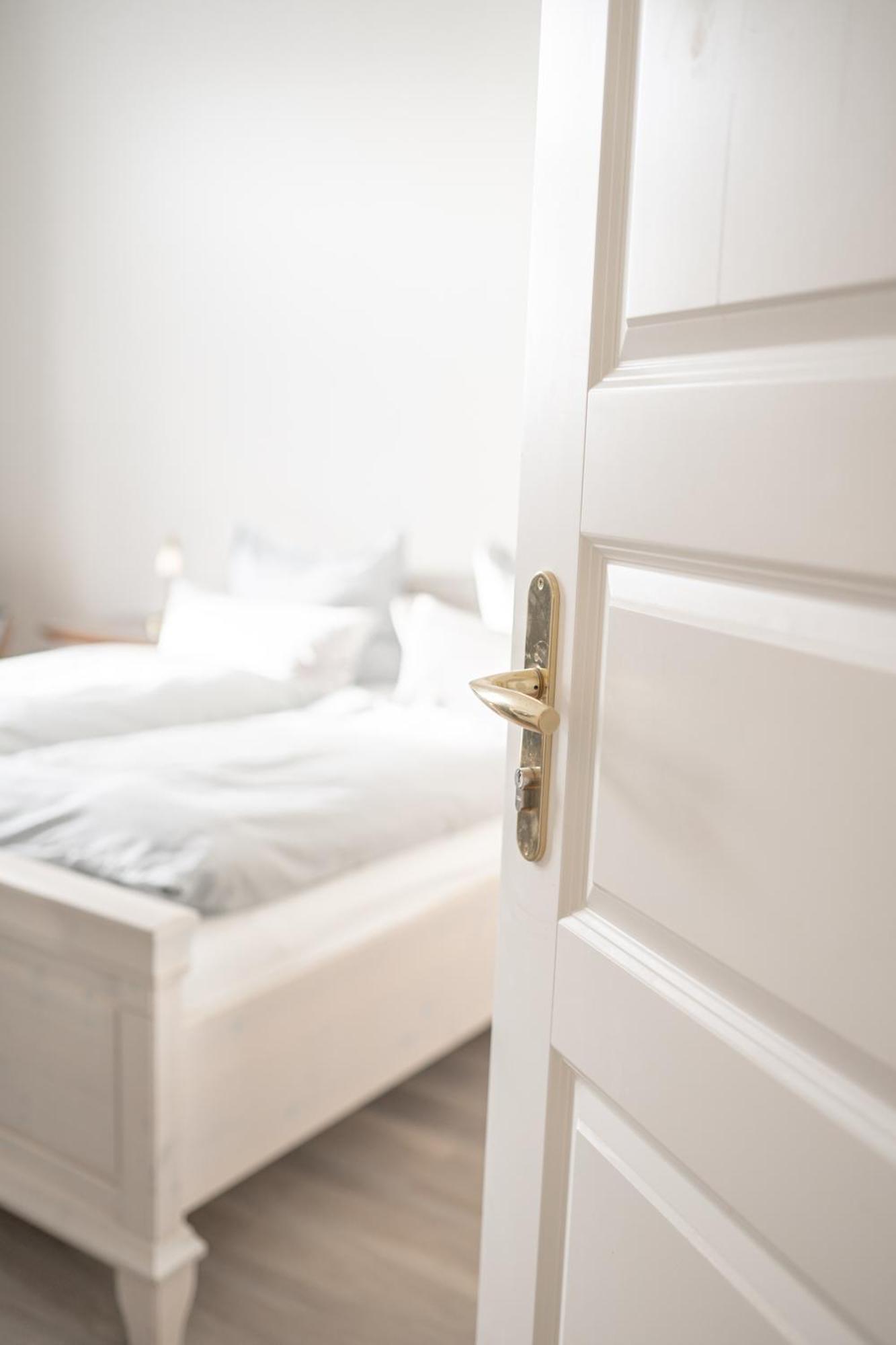 Twin Room with Balcony,1555878559:JPEG