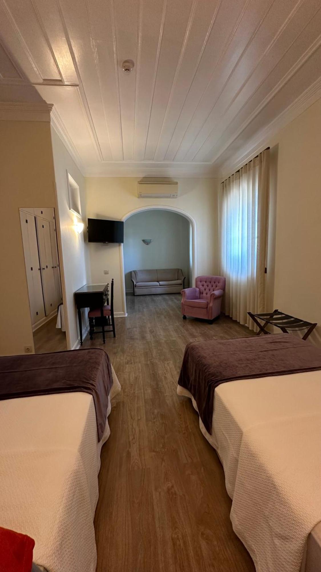 Family Suite,1572687872:JPEG
