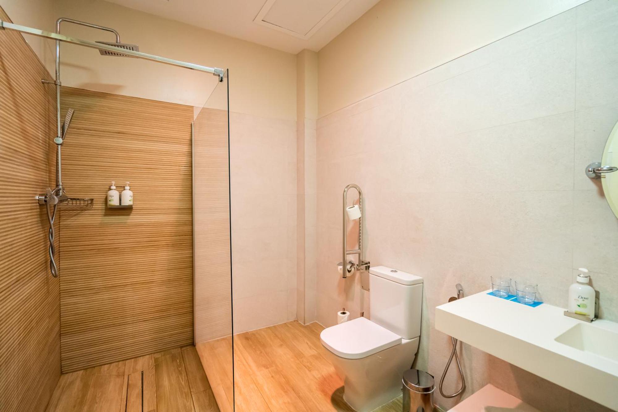 Double or Twin Room,1556357212:JPEG