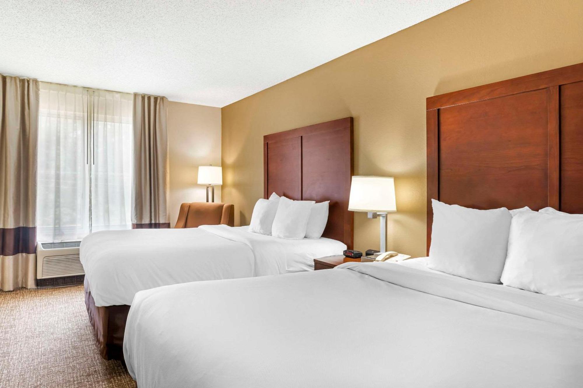 Queen Room with Two Queen Beds - Accessible/Non-Smoking