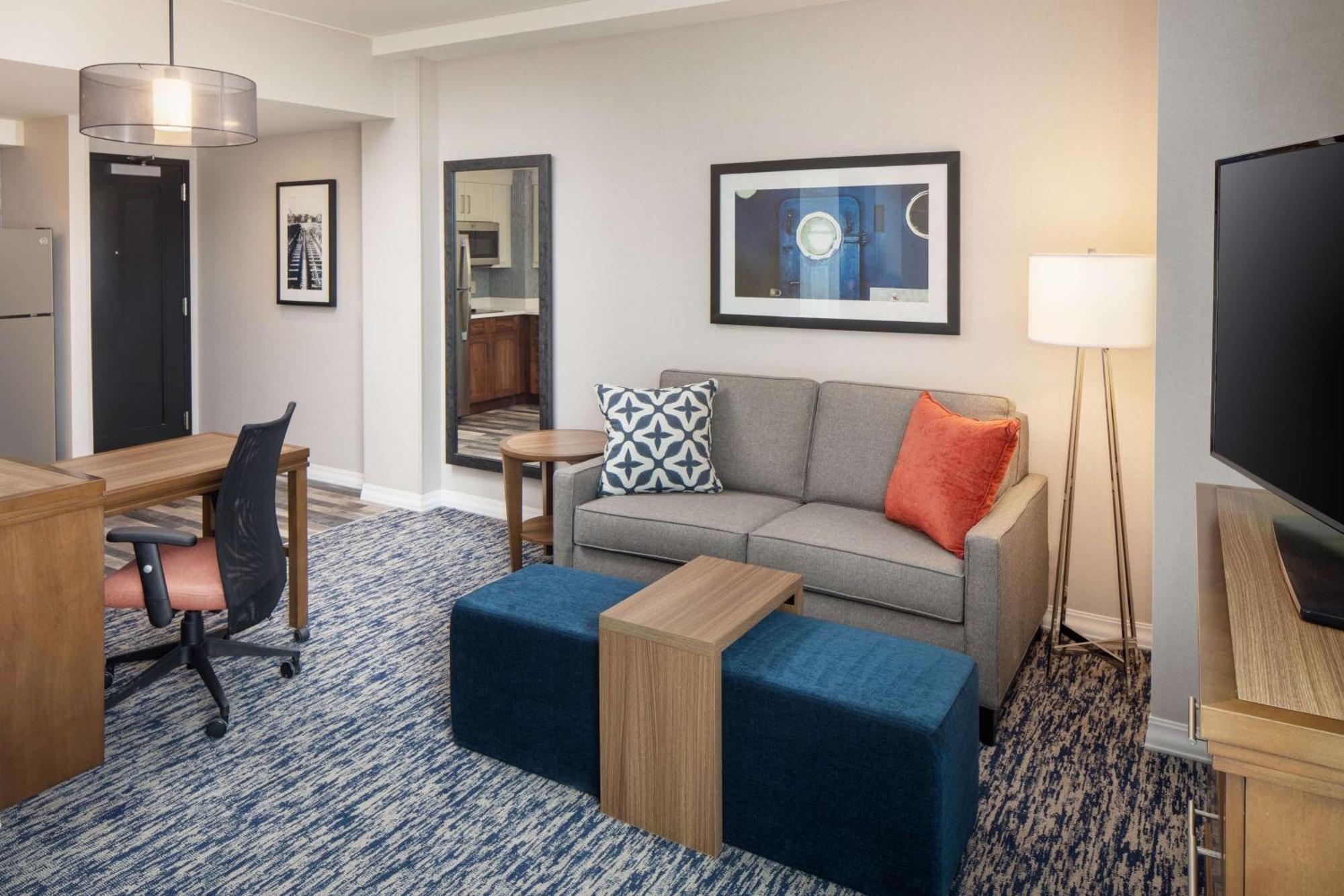 King Studio Suite