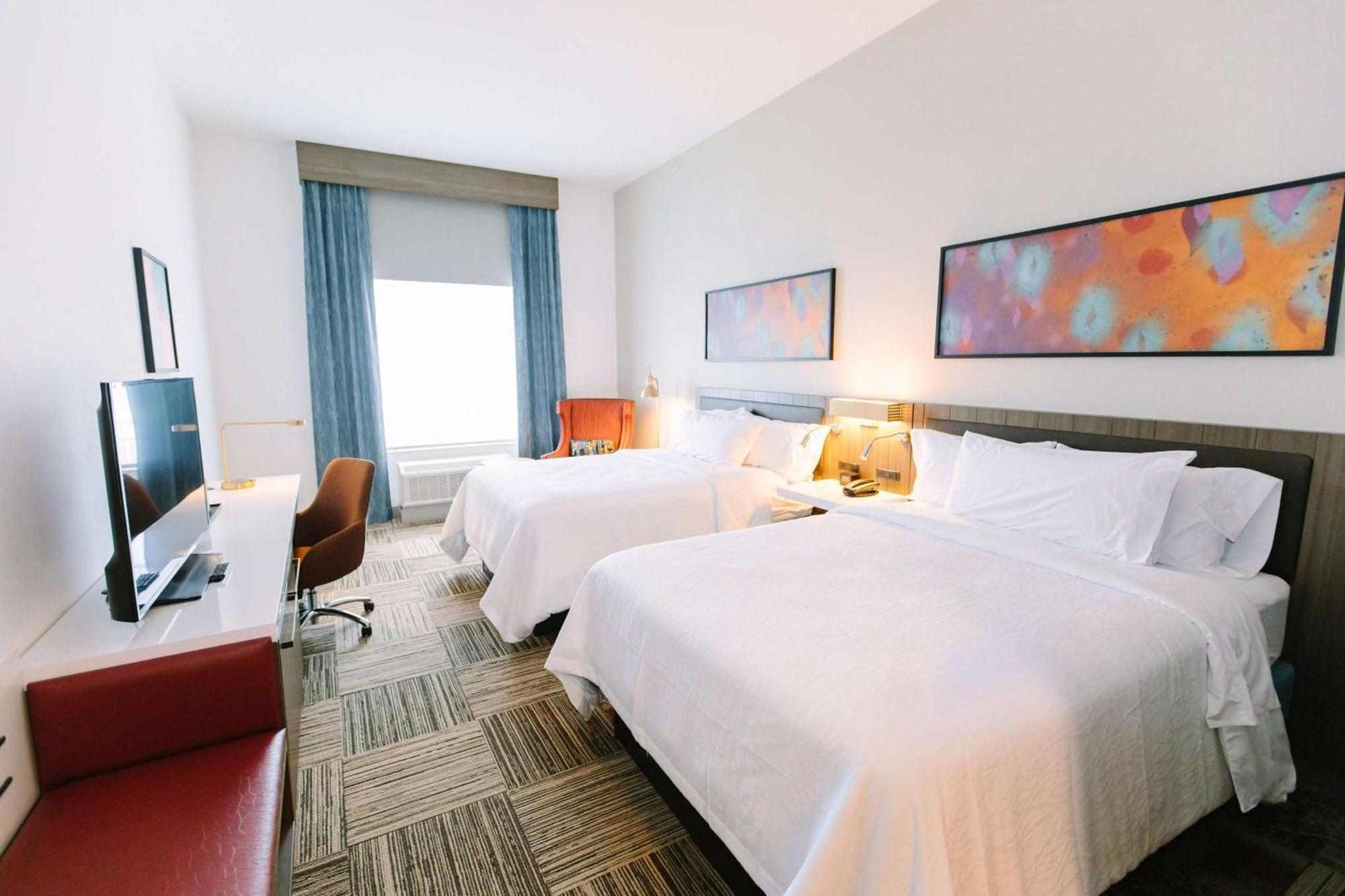 Queen Room with Two Queen Beds,1557096604:JPEG