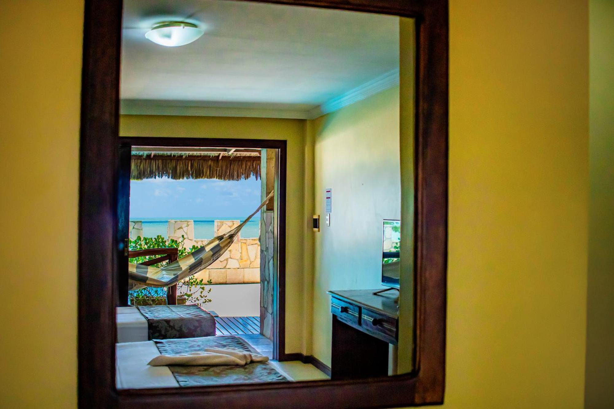 Quarto Duplo com Varanda e Vista do Mar