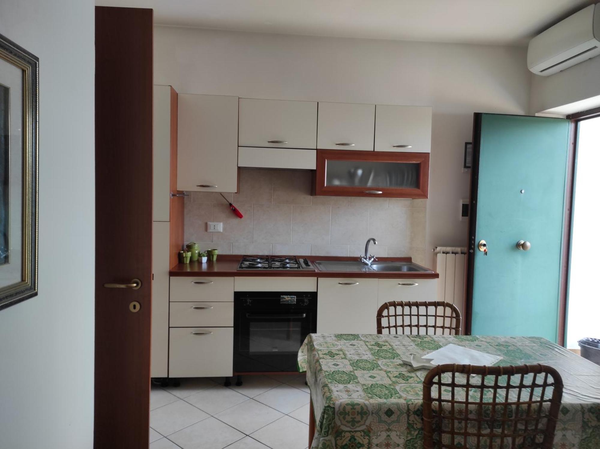One-Bedroom Apartment,1557697273:JPEG