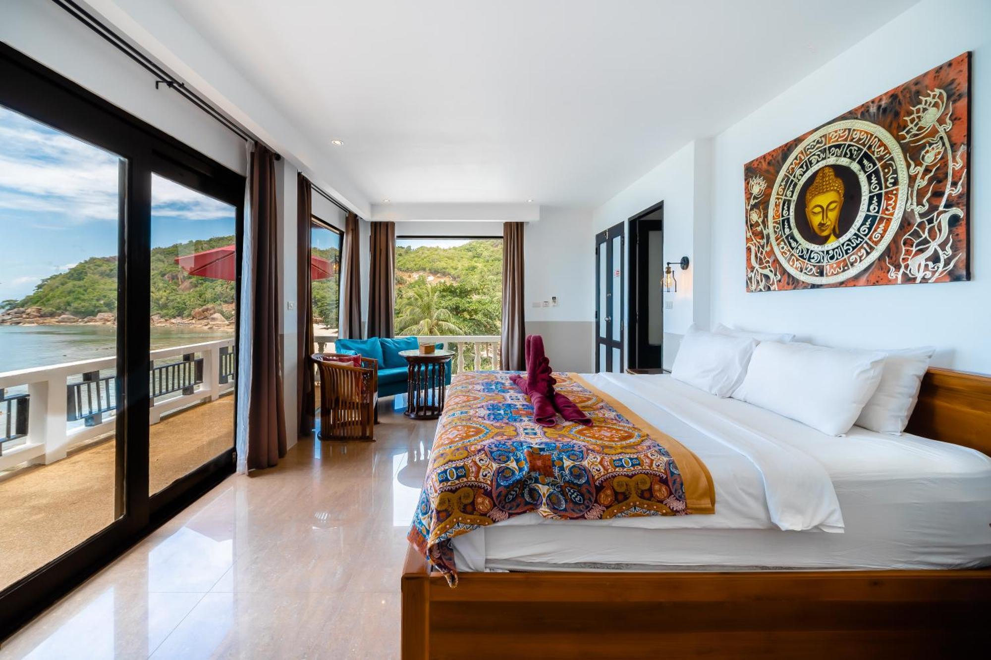 Grand Double Room with Sea View,1558167637:JPEG
