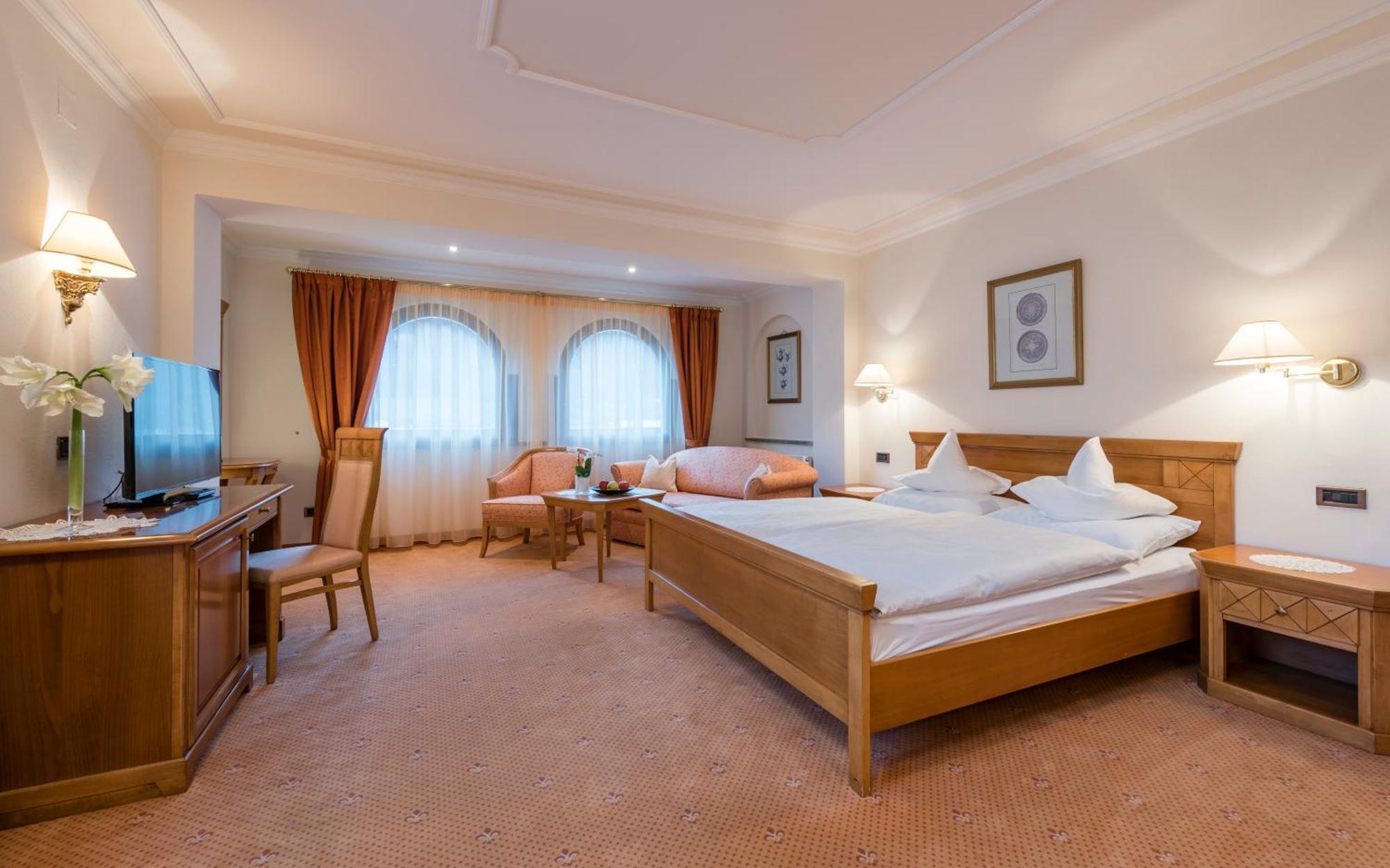 Junior Suite,678332763:JPEG