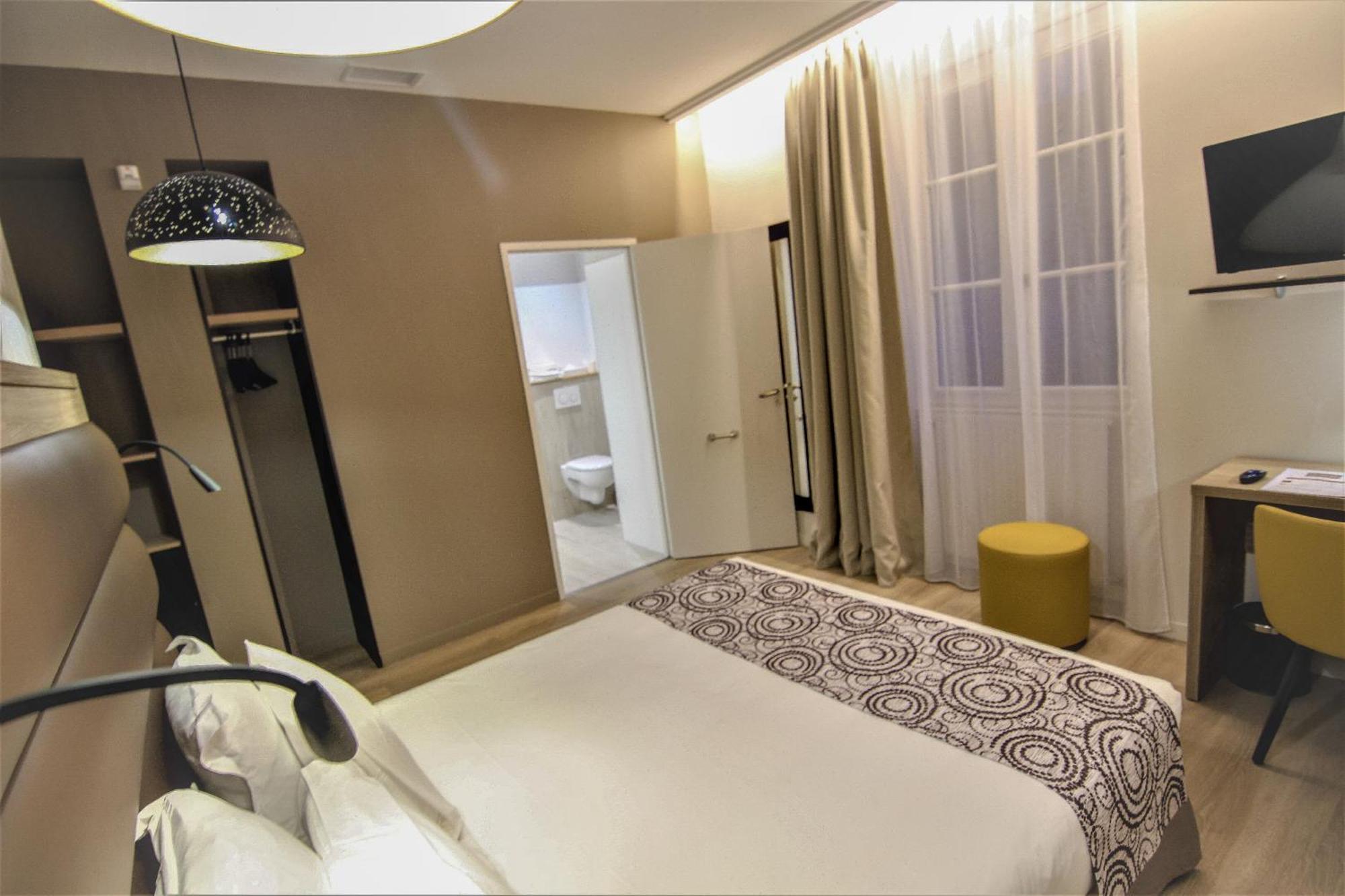 Queen Room Disability Access