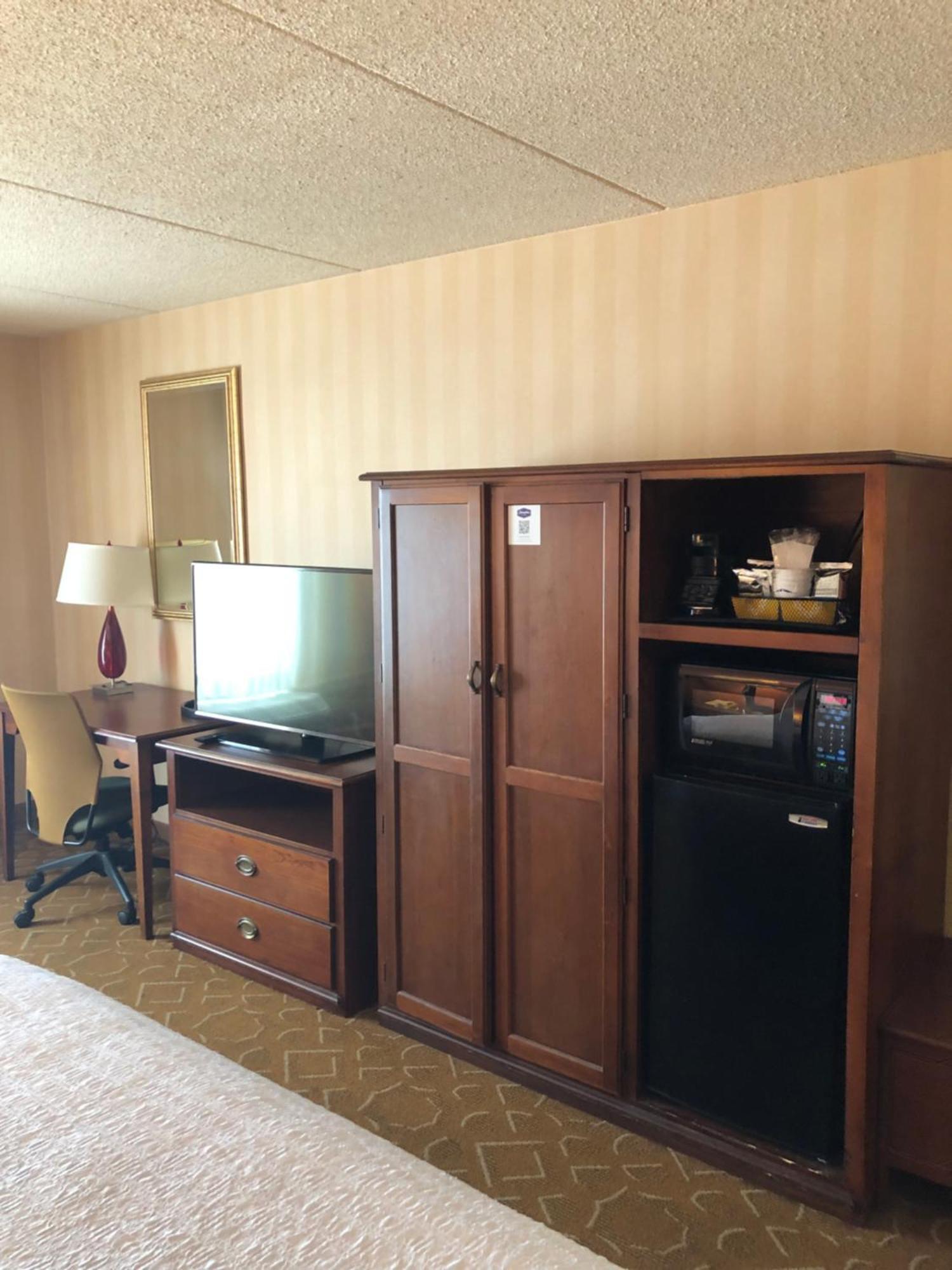 Room with Two Queen Beds - Non-Smoking