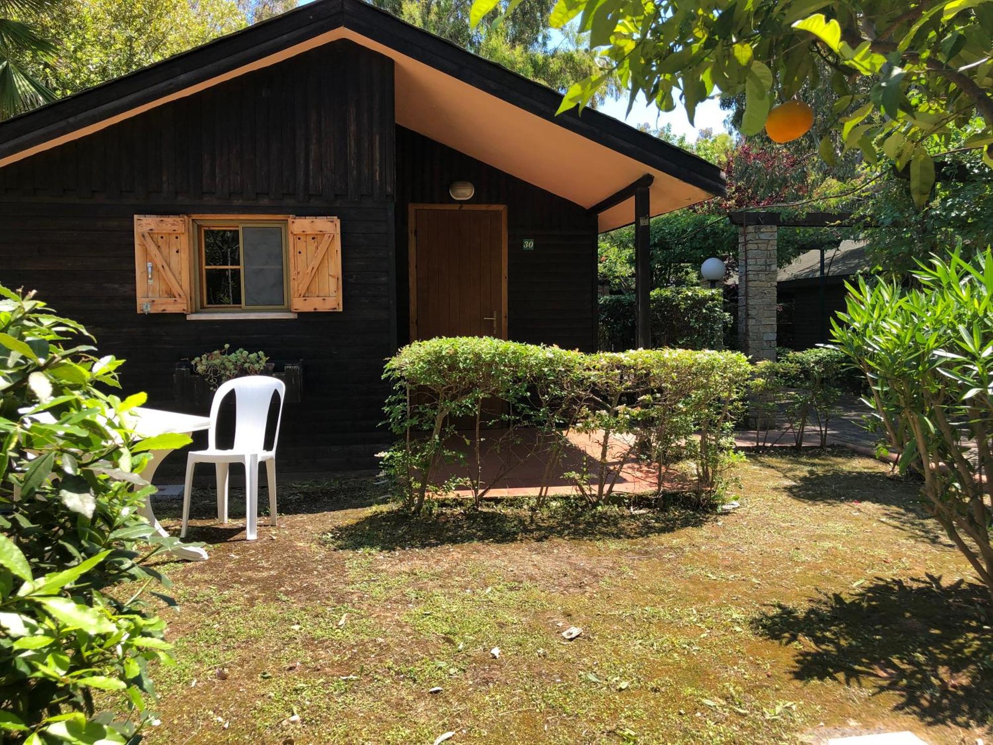 Bungalow with Patio,1559667613:JPEG
