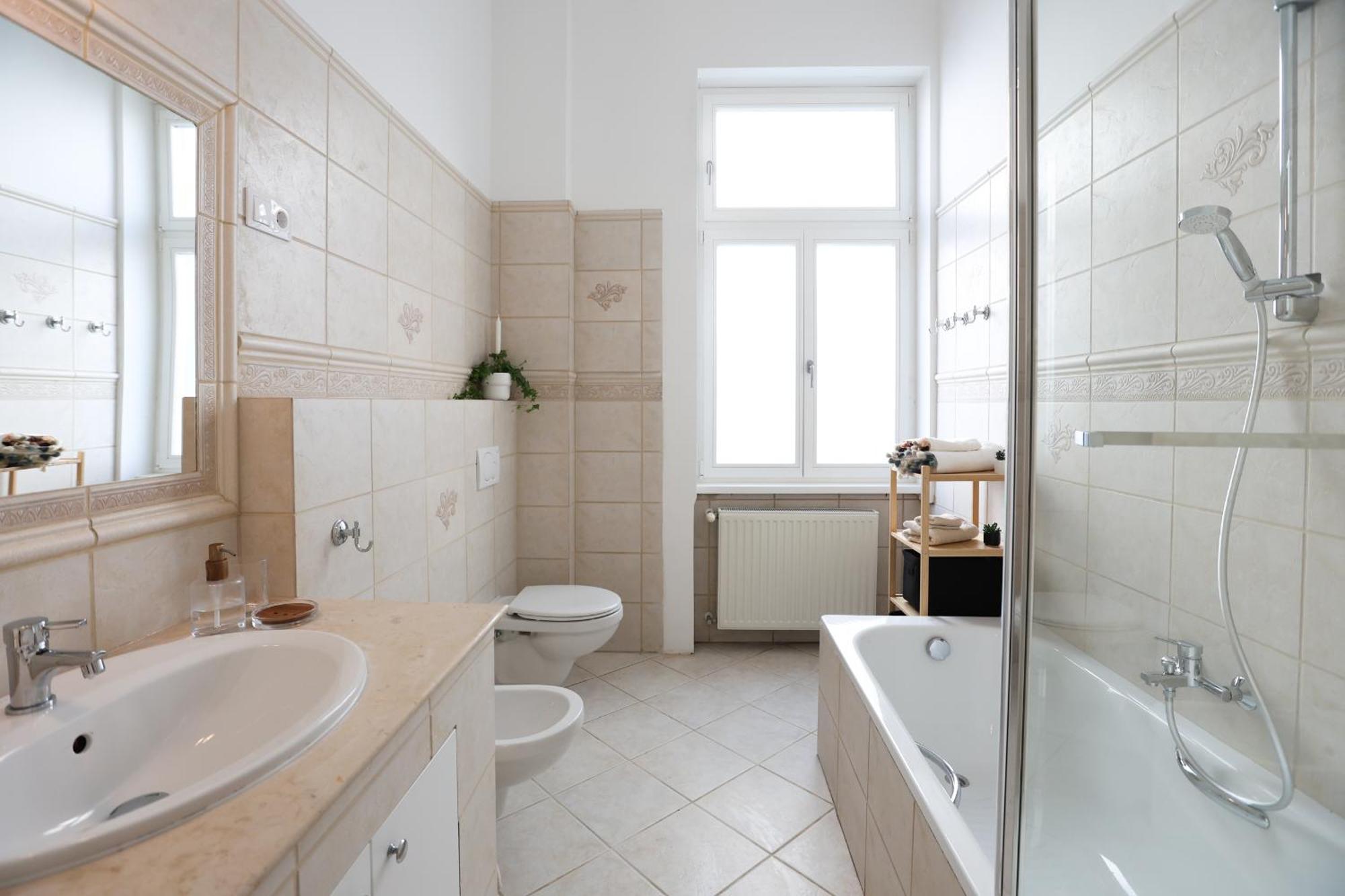 Deluxe Apartment,1559675770:JPEG