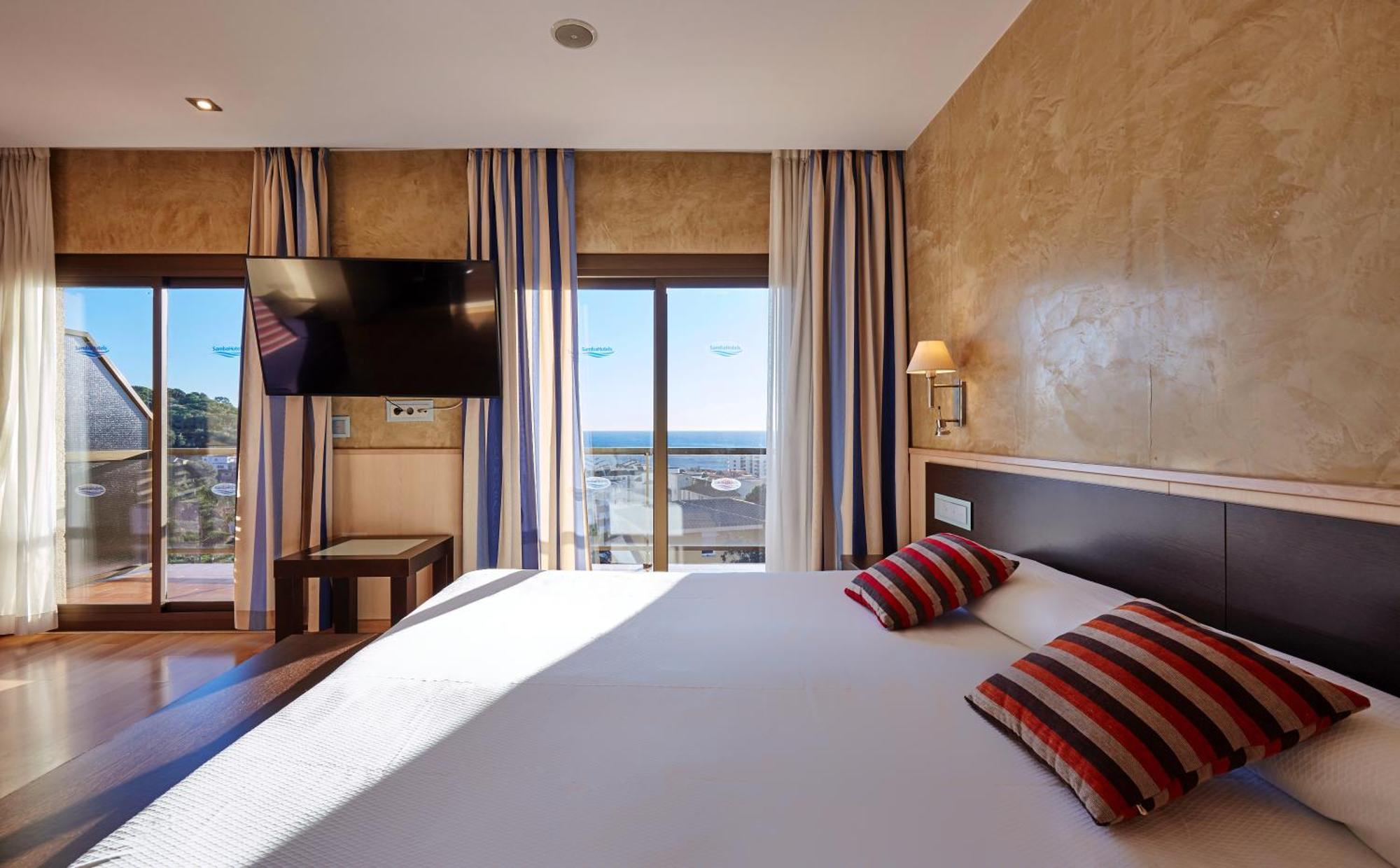 Suite with Whirlpool,1563269290:JPEG