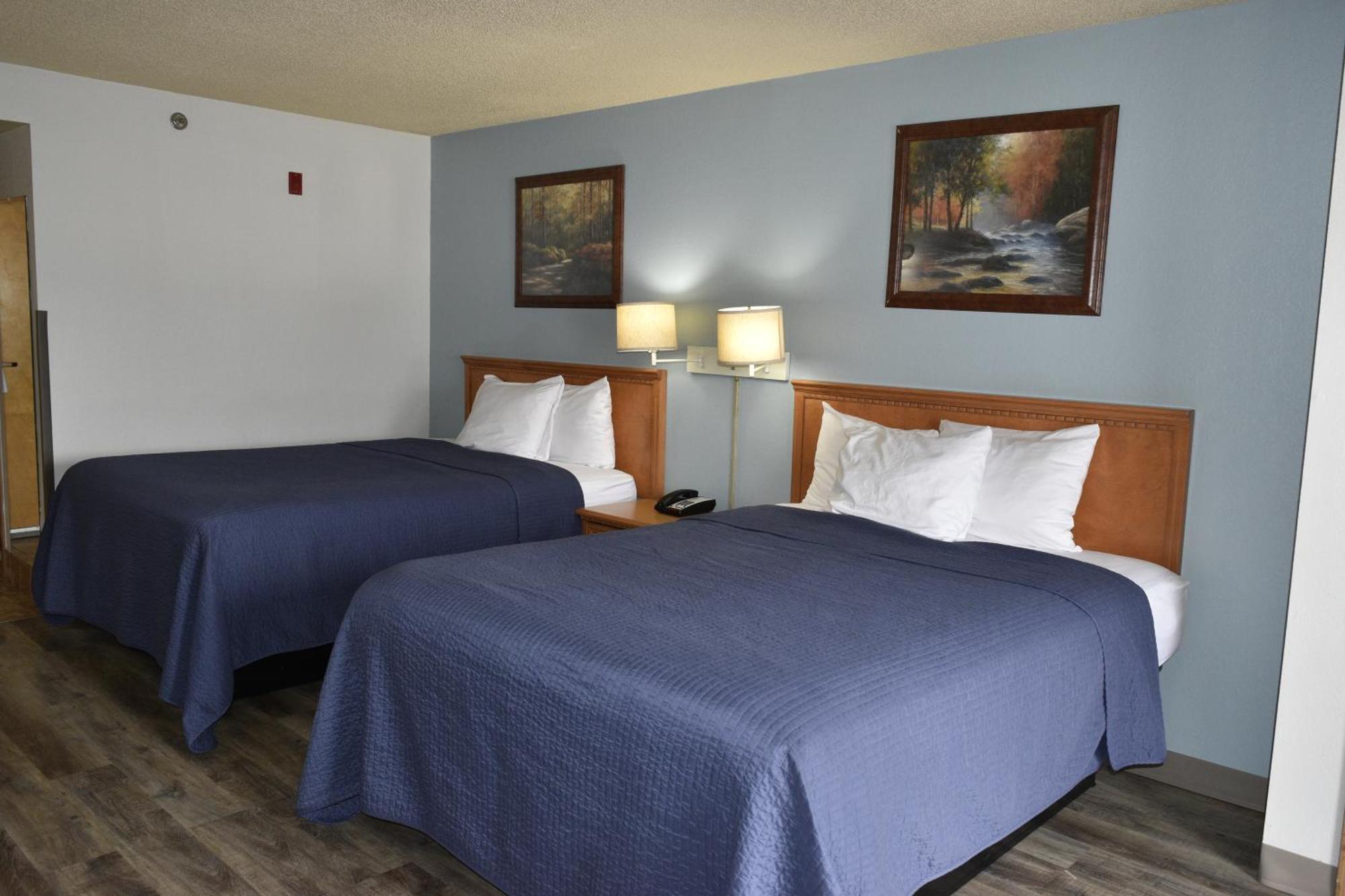 Queen Room Two Queen Beds