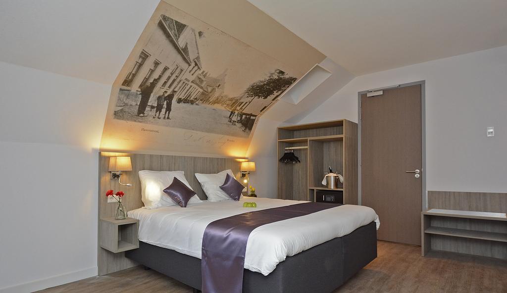 Superior King Room - Non-Smoking,633111921:JPEG