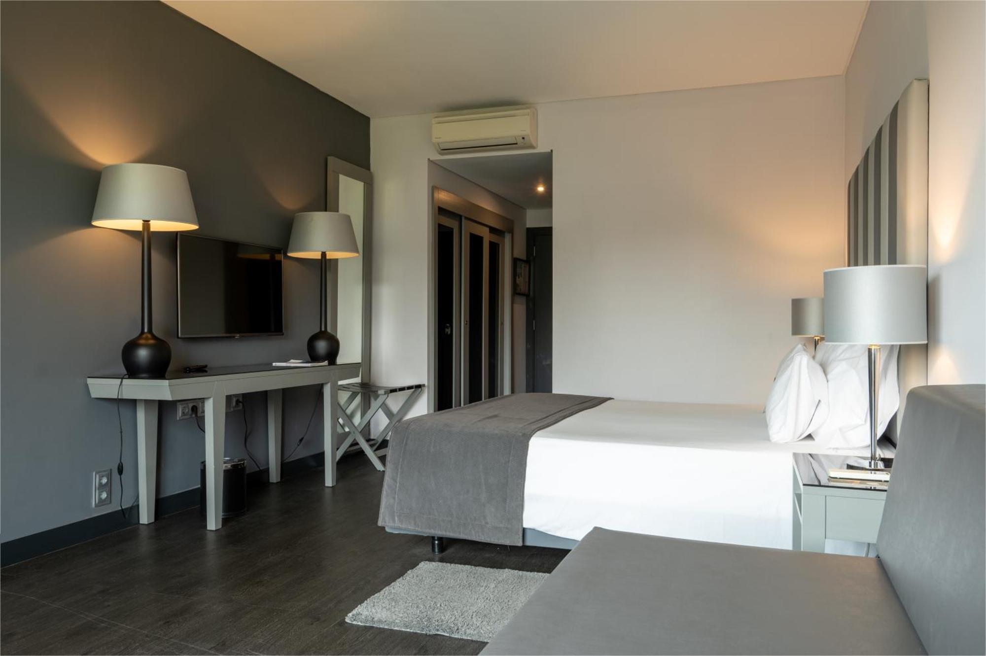 Standard Family Room,1717093842:JPEG