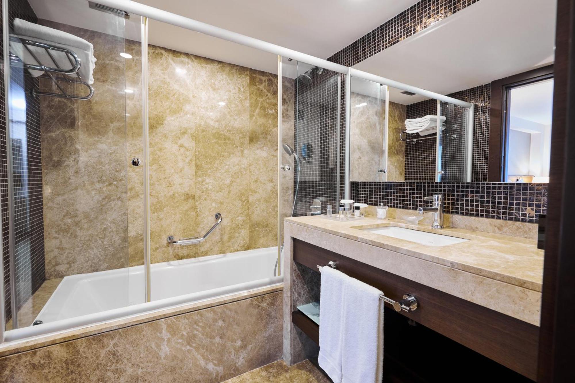 Grand Deluxe Kamer met Kingsize Bed - Gratis Toegang tot de Spa