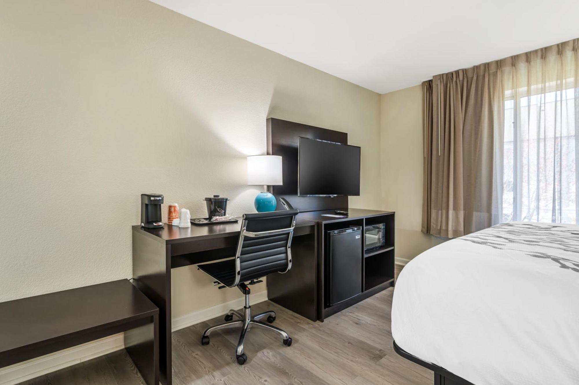 One Room Suite - Disability Access/Non Smoking