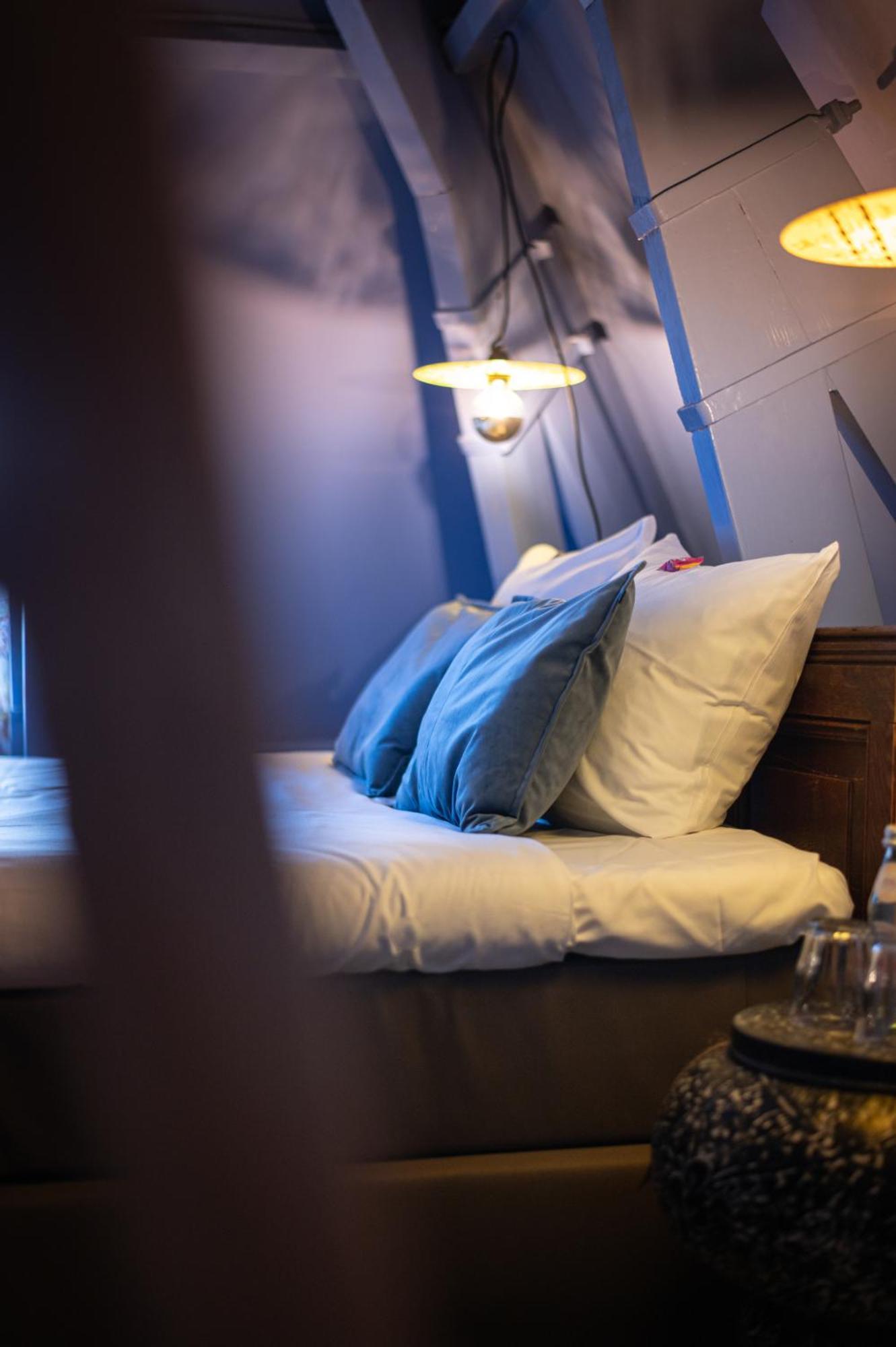 Small Double Room,1569253202:JPEG