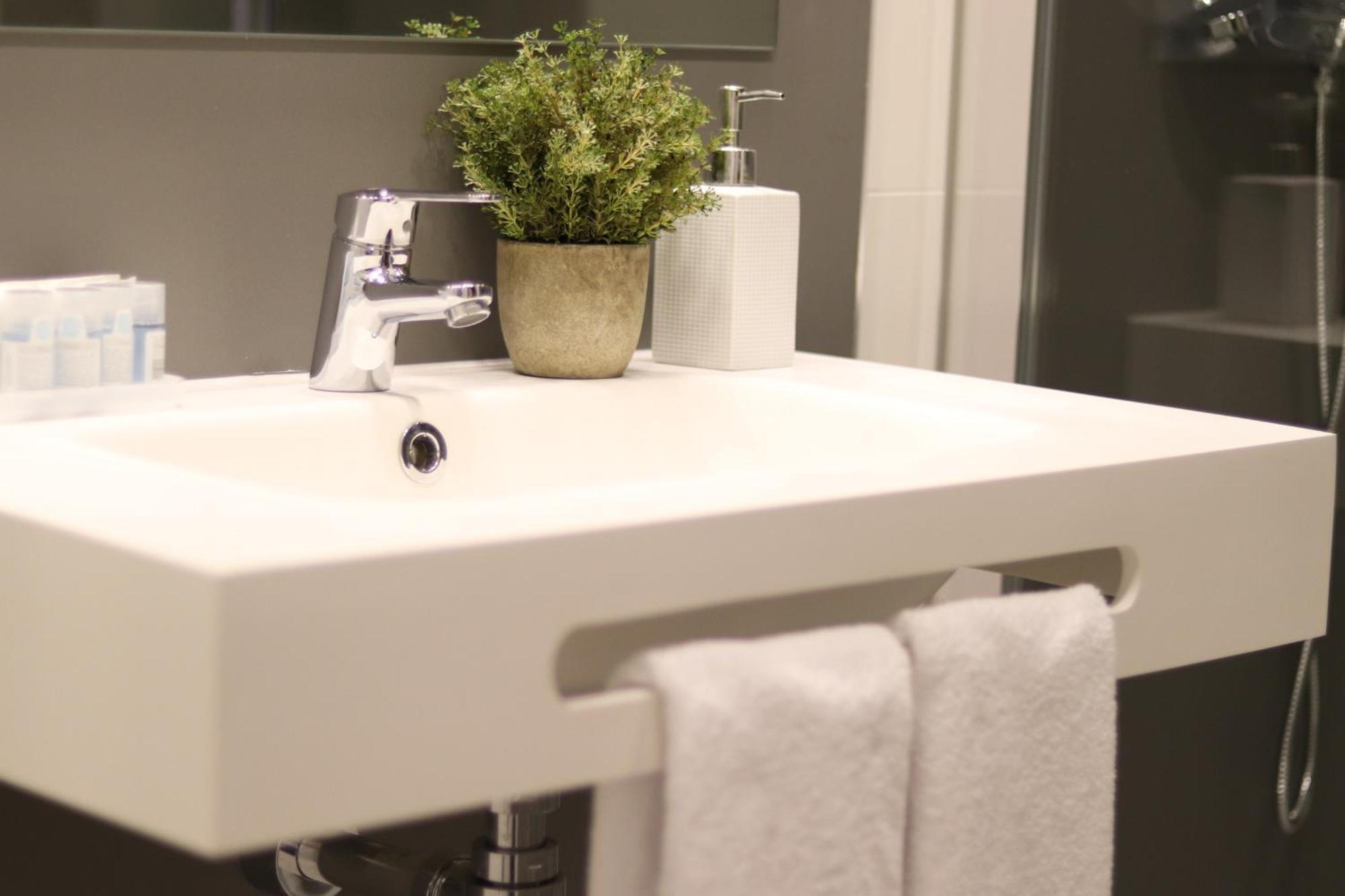 Habitación Doble con baño privado - 2 camas
