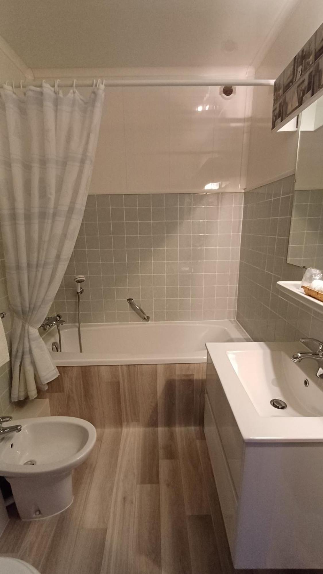 Habitación con cama extragrande