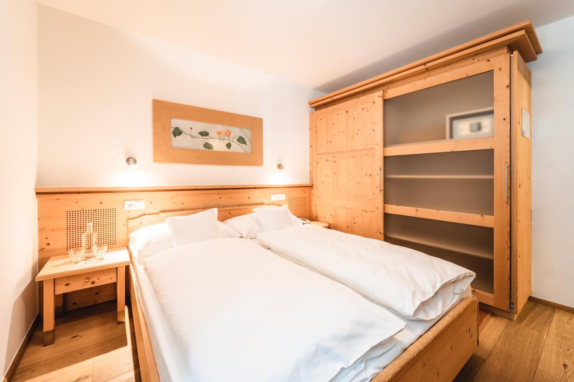 Single Room,1576718225:JPEG