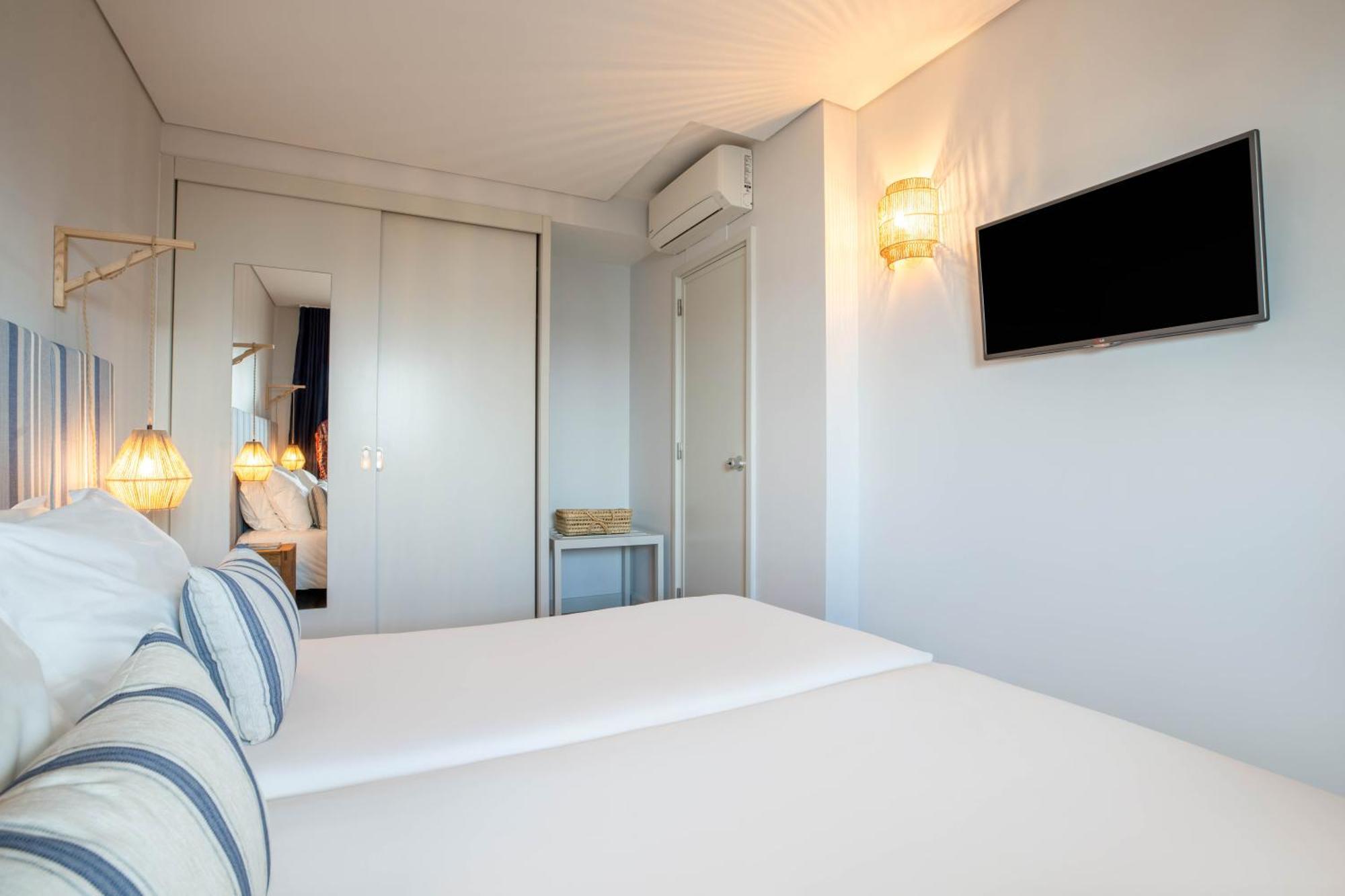 Twin Room,1578369002:JPEG