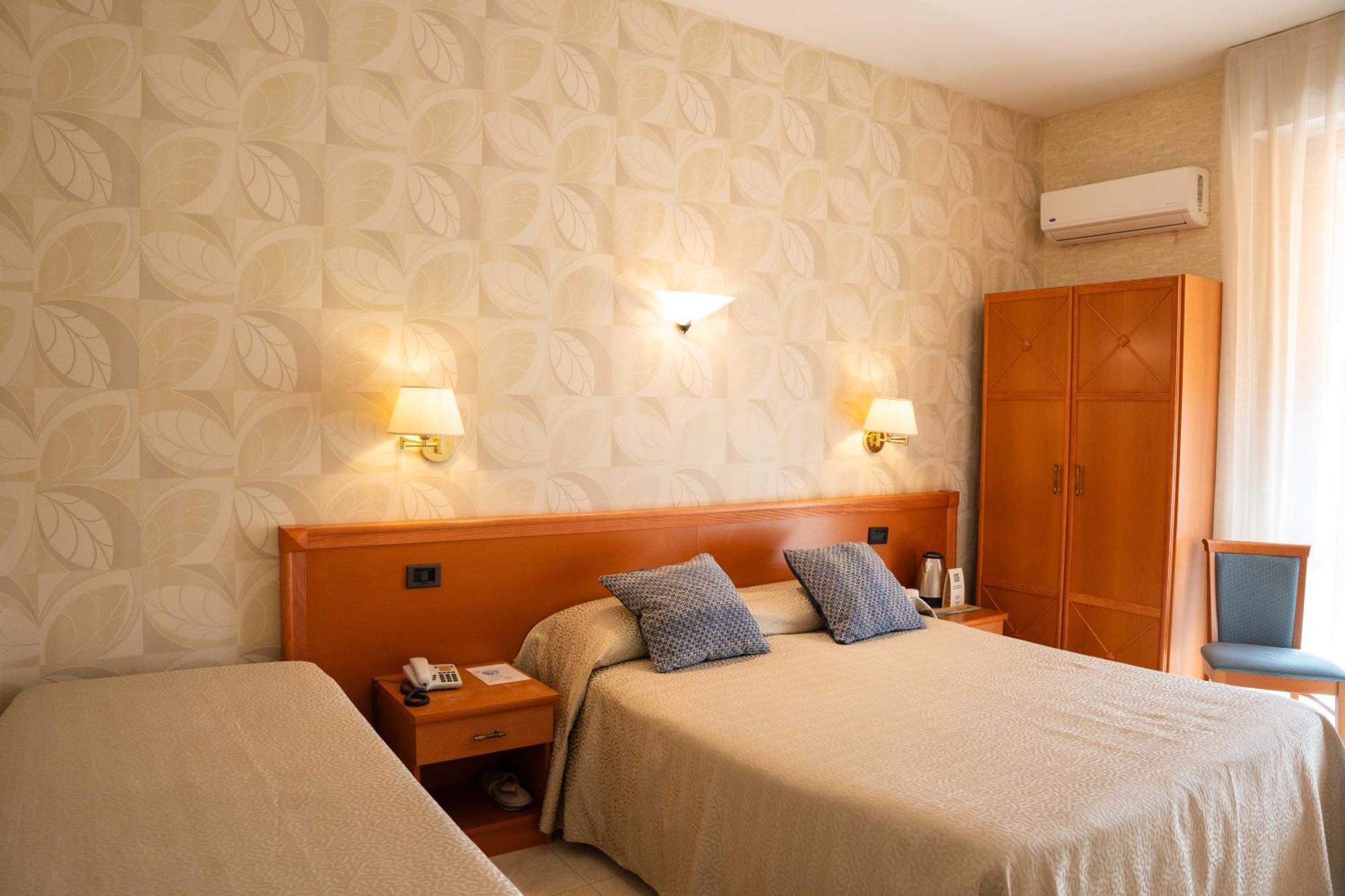 Superior Triple Room with Sea View,1578370259:JPEG