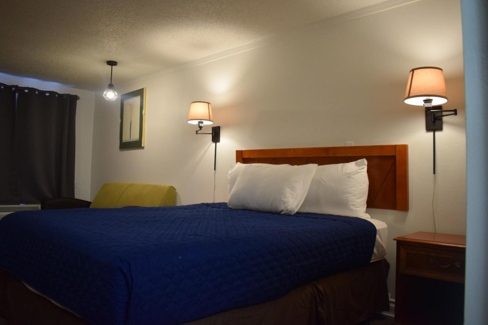 Queen Bed Non-Smoking