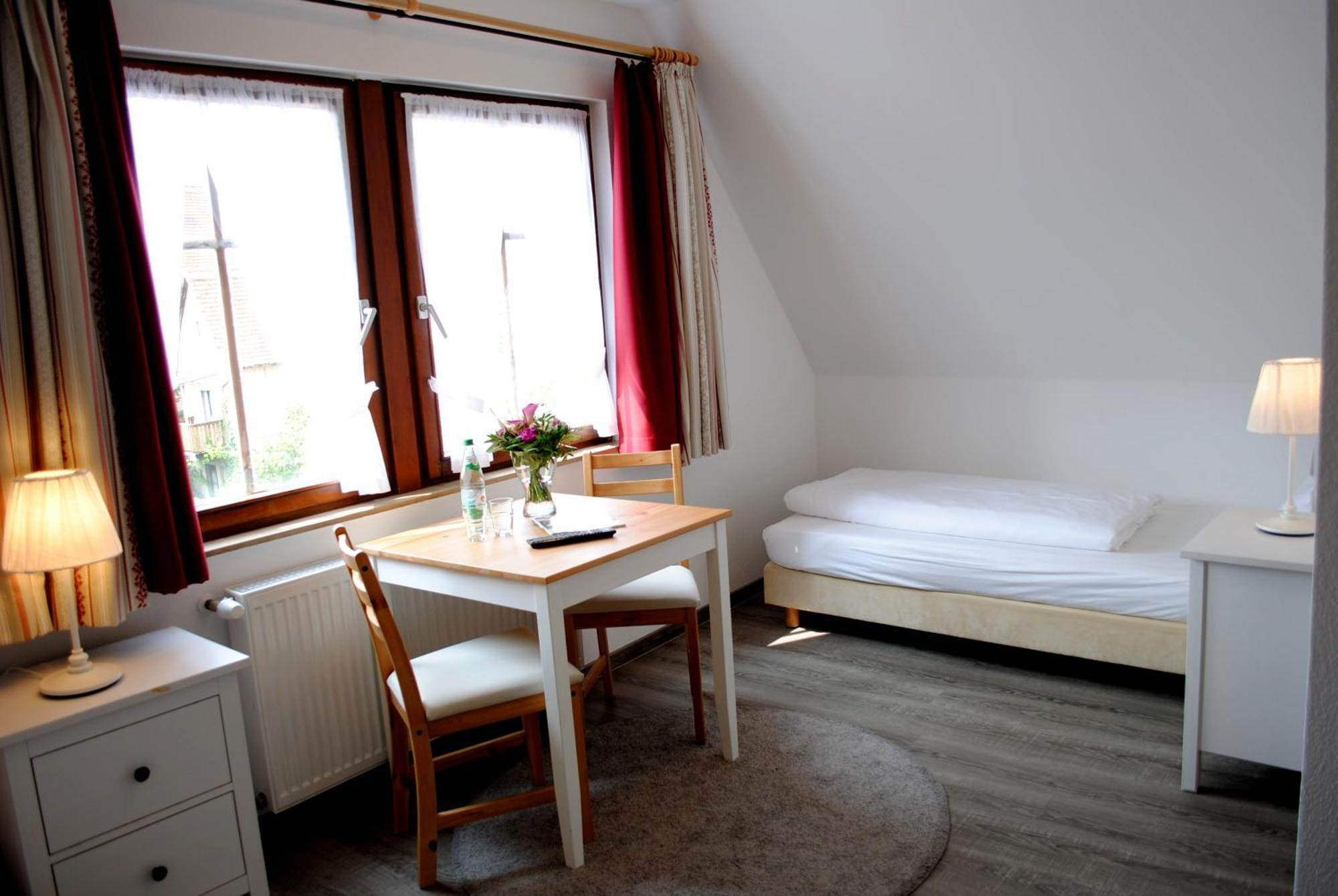 Tweepersoonskamer met 2 Aparte Bedden