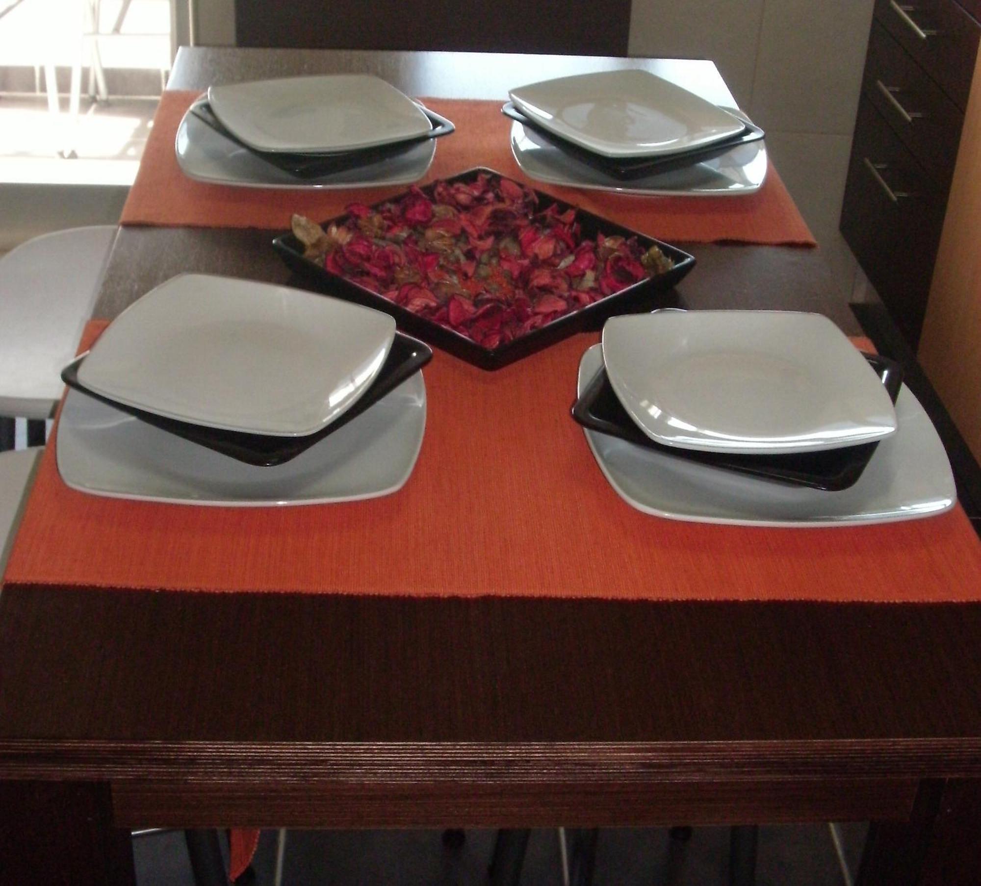 Two-Bedroom Townhouse,1580438735:JPEG