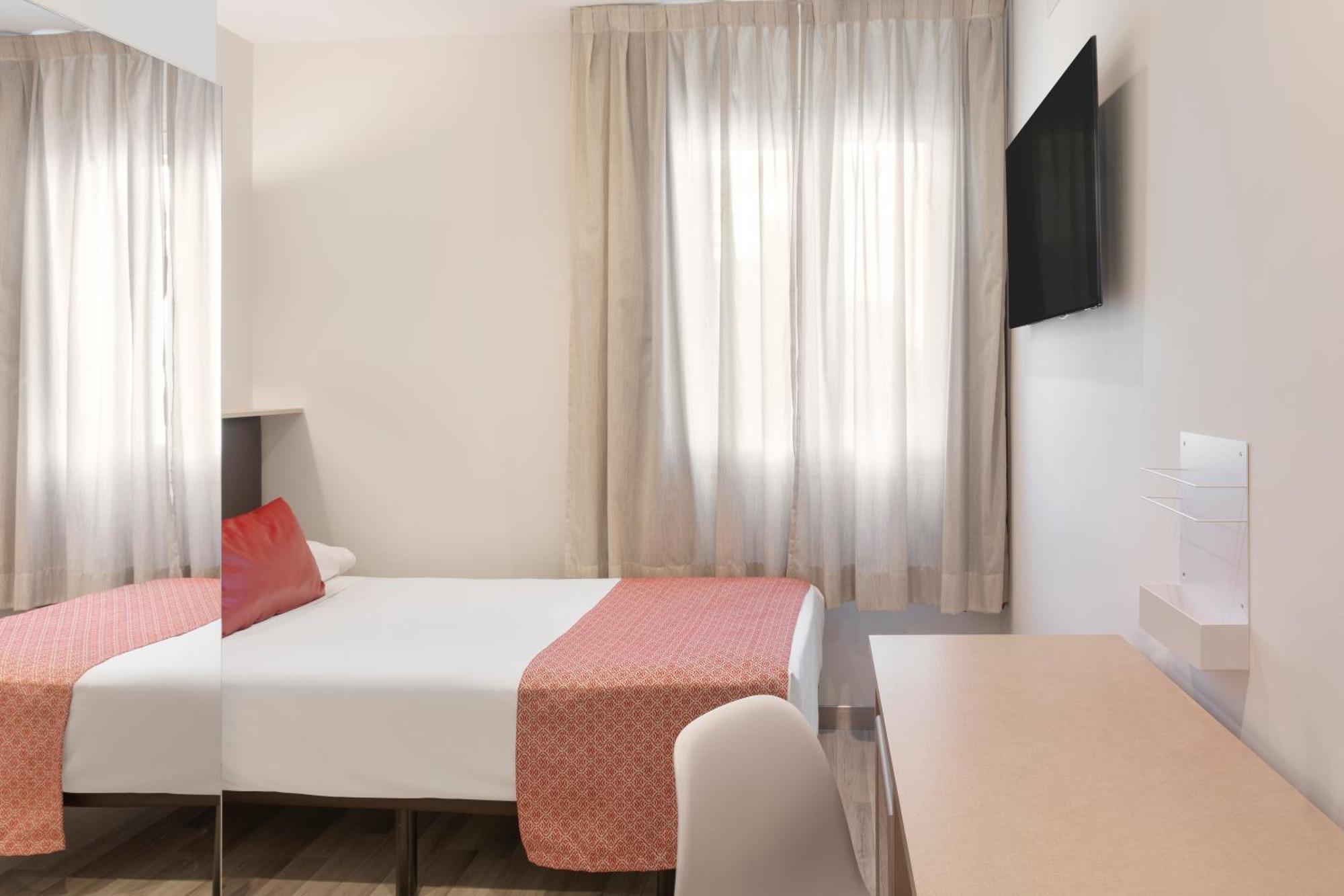 Single Room,1583062057:JPEG