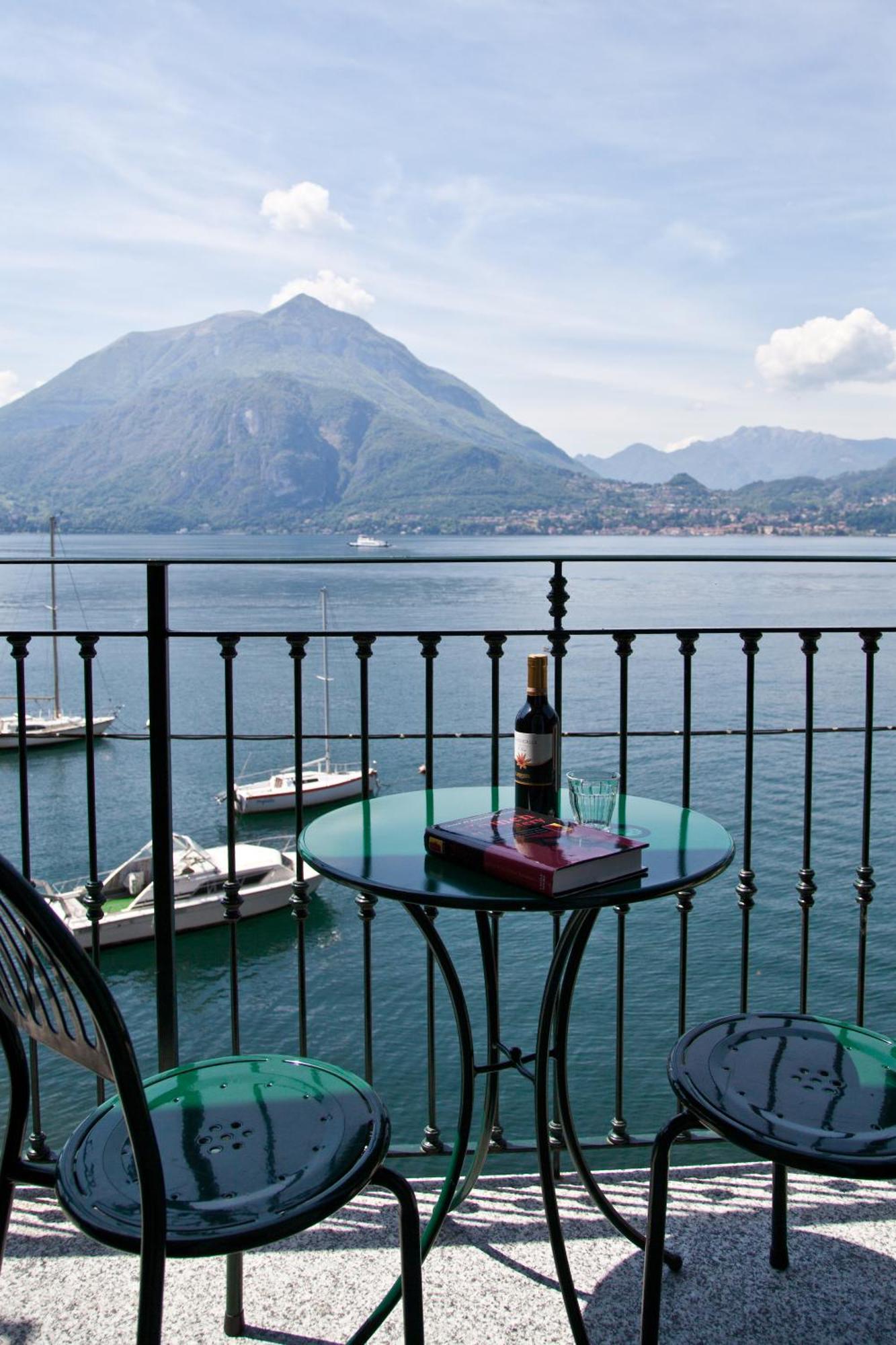 Camera Matrimoniale con Vista Lago - Dependance
