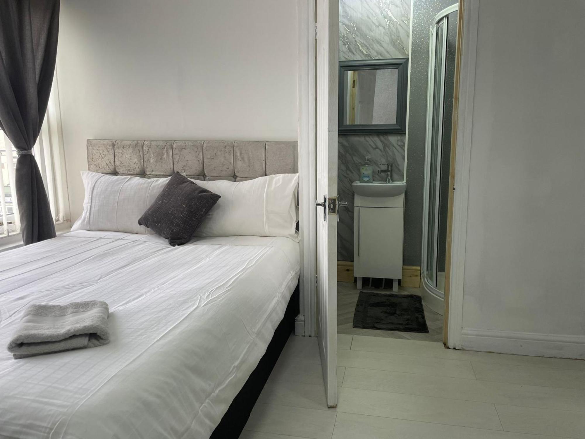 Double Room with Private Bathroom,1584831988:JPEG