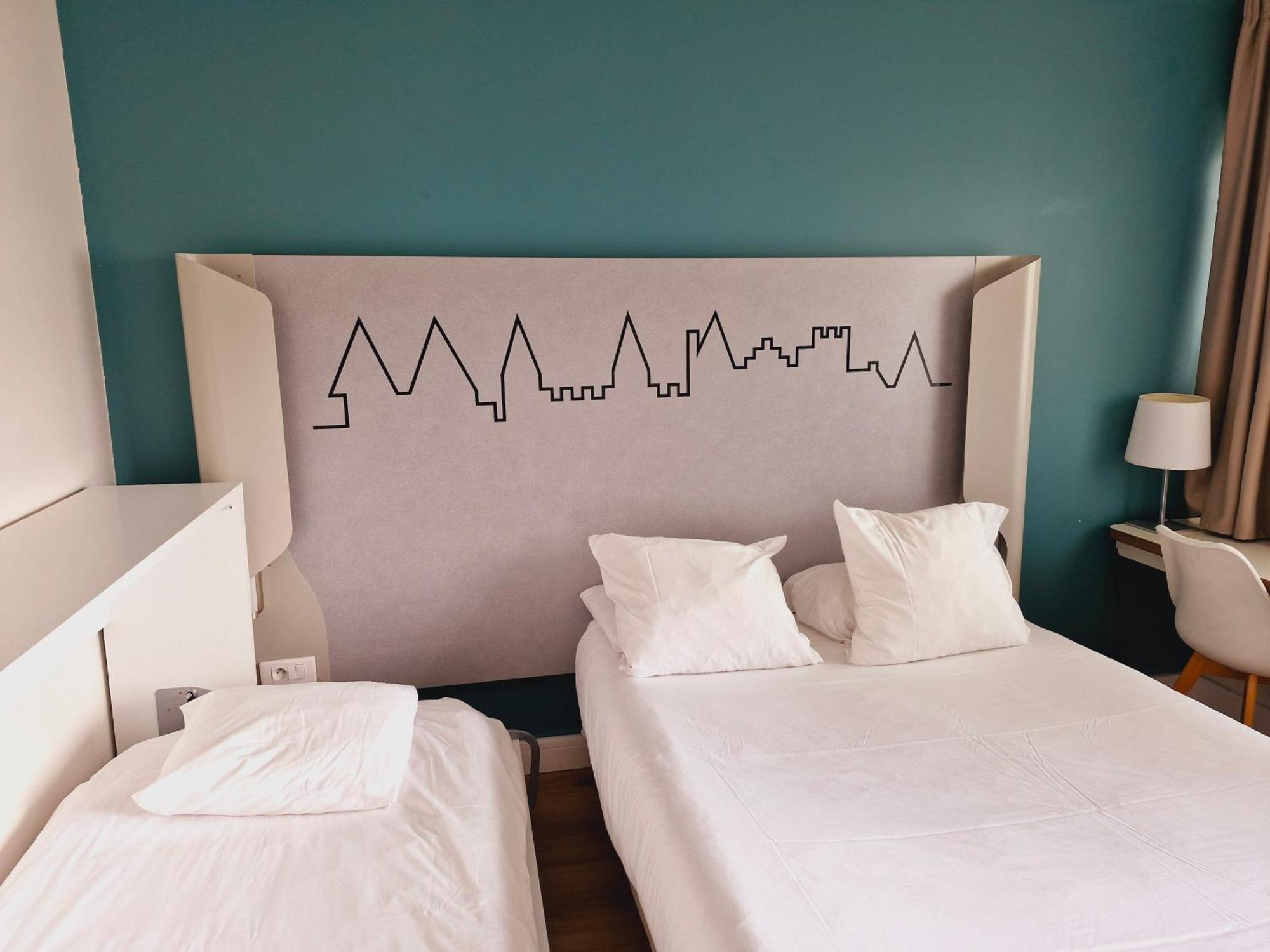 Double Room with Double and Single Bed with free spa access