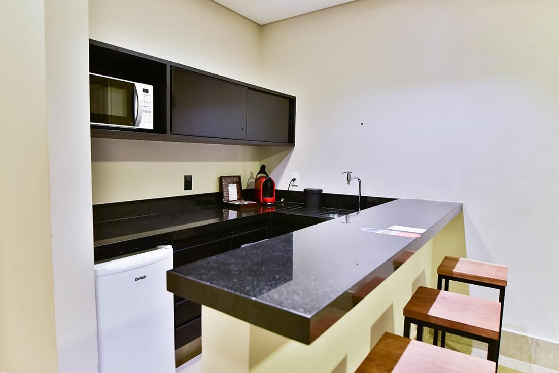 Quarto Standard com Cama de Casal ou 2 de Solteiro e Varanda