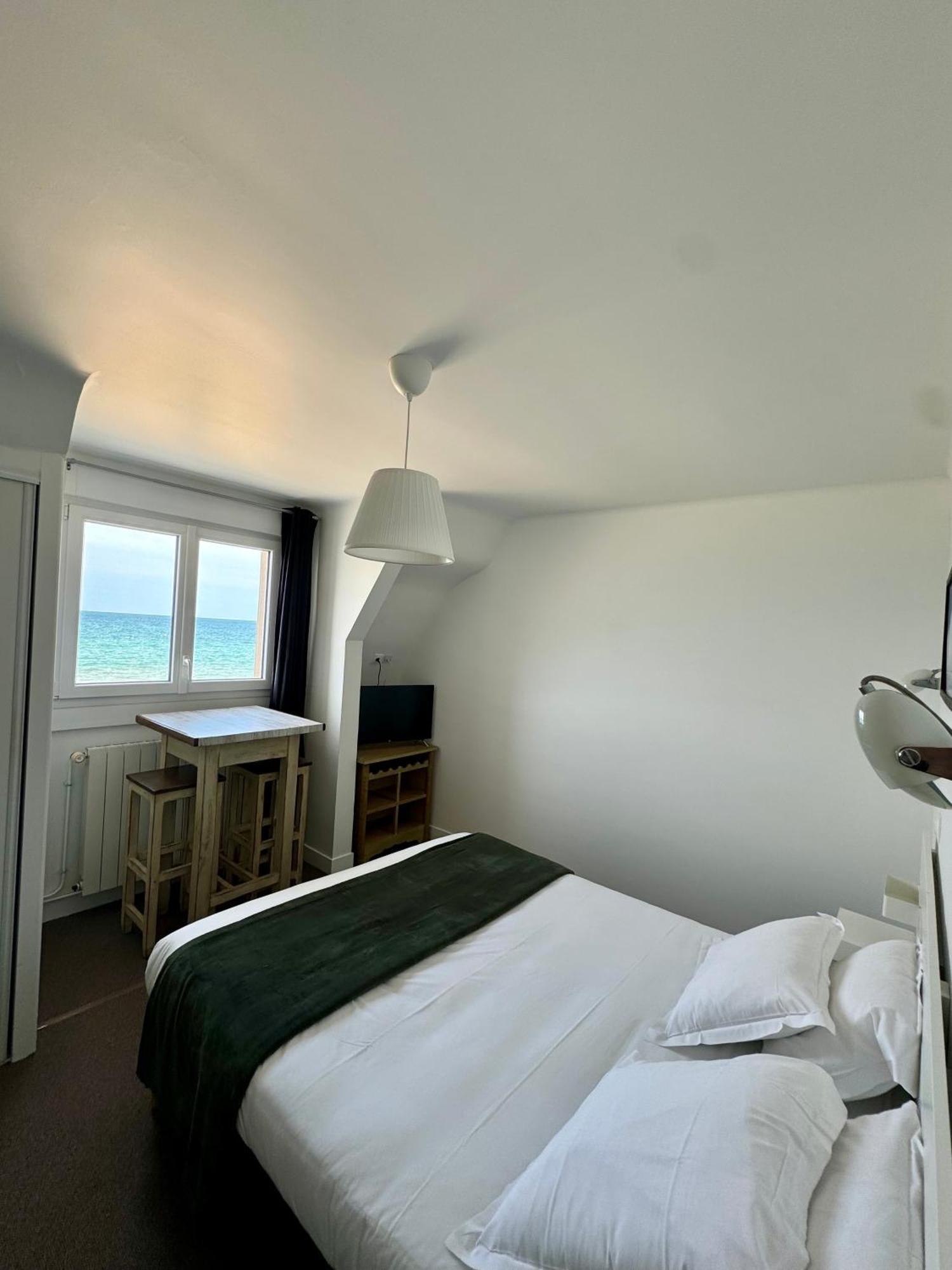 Junior Suite with Sea View,1586921276:JPEG