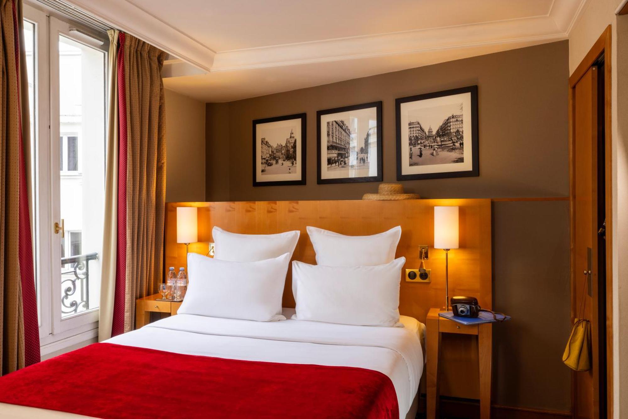 Family Room,1588047703:JPEG