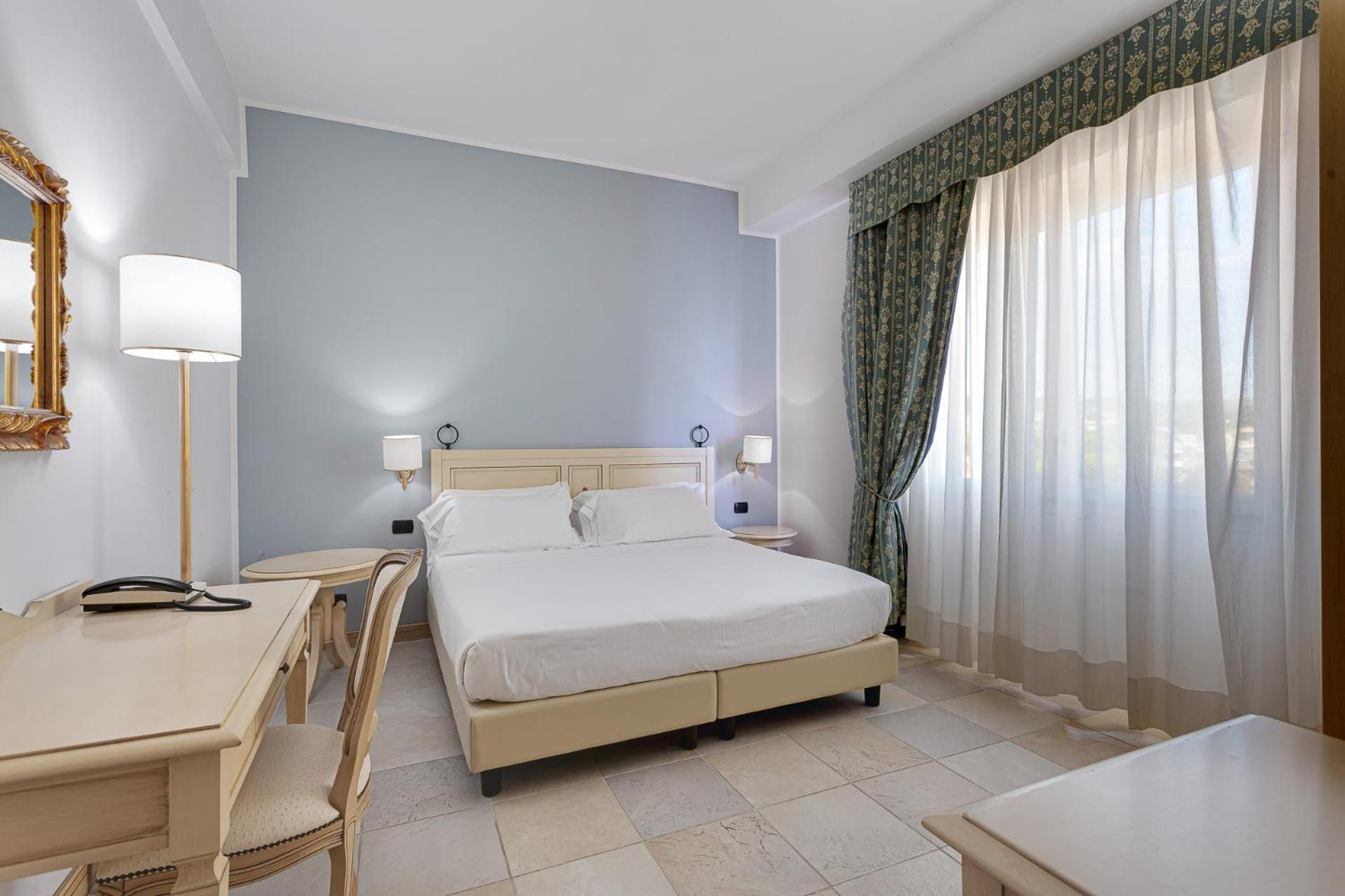 Double Room,1588083794:JPEG