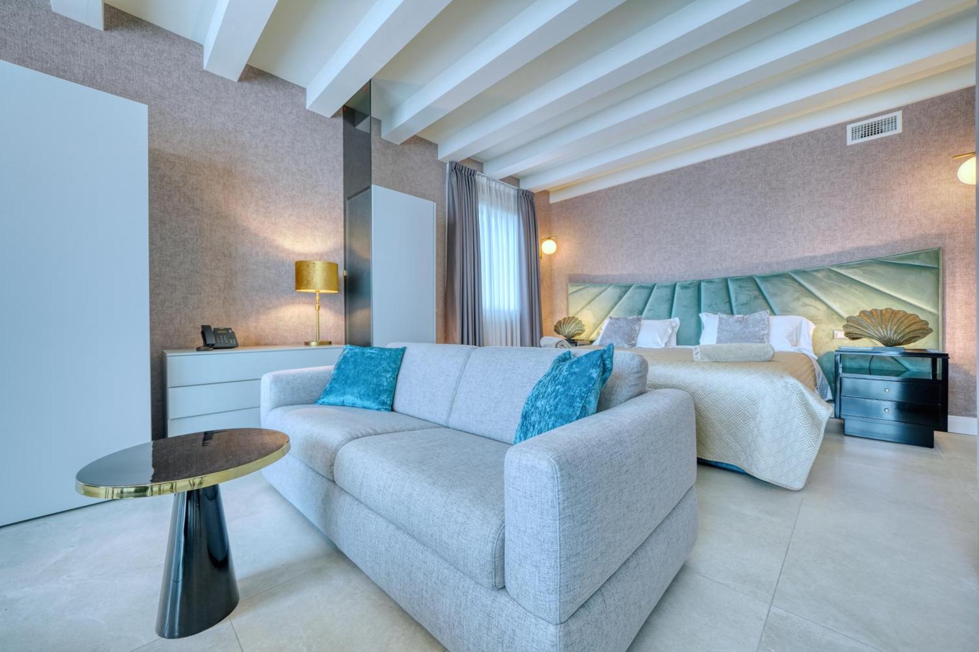Suite mit Whirlpool und Seeblick