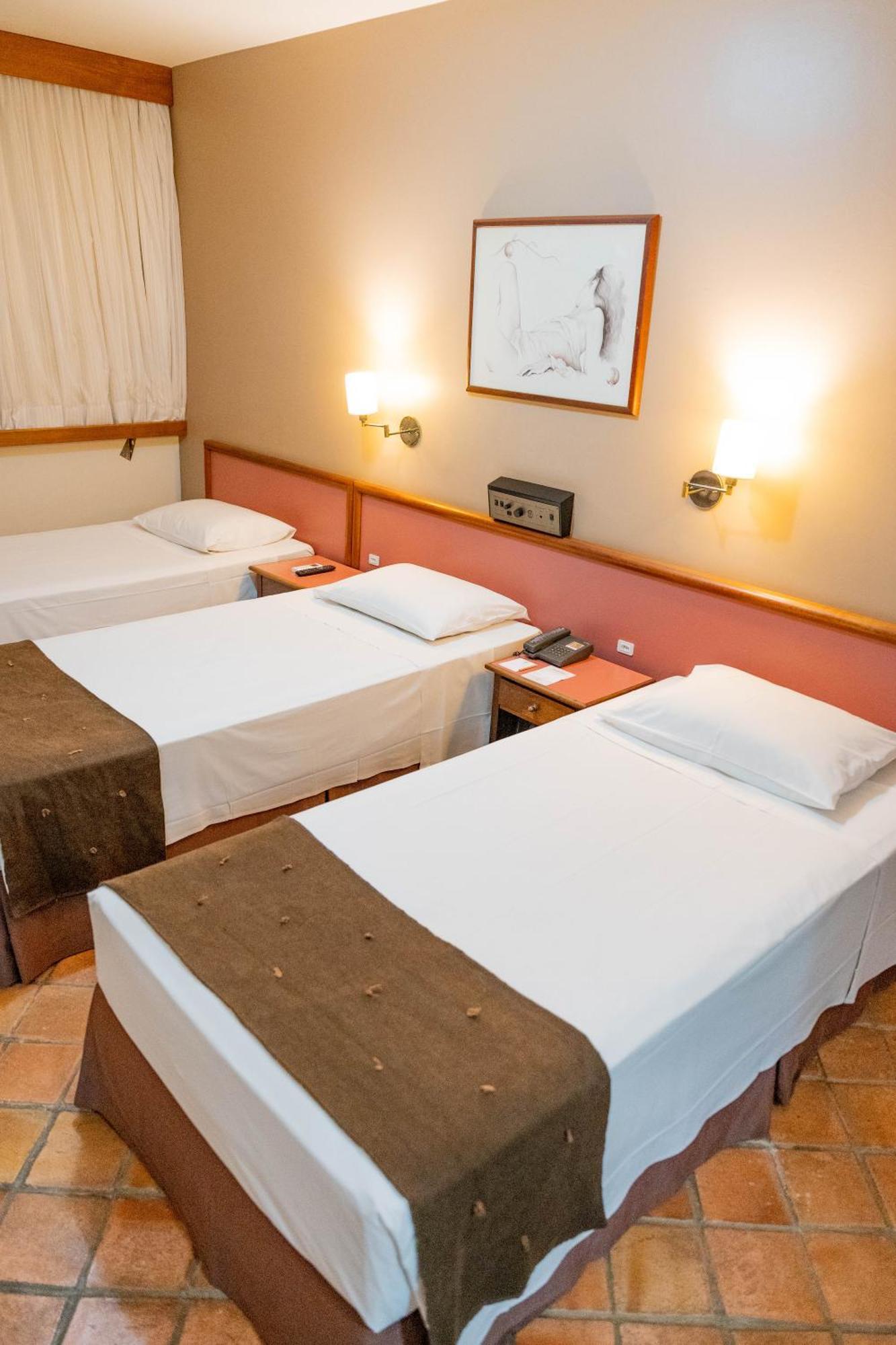 Quarto Triplo Standard