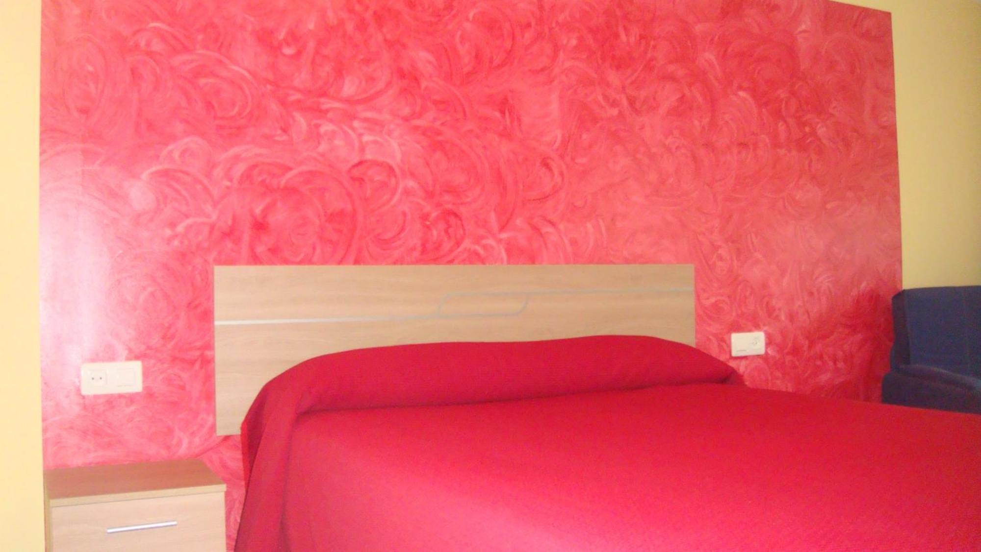Queen Room with Private Bathroom,1588221584:JPEG