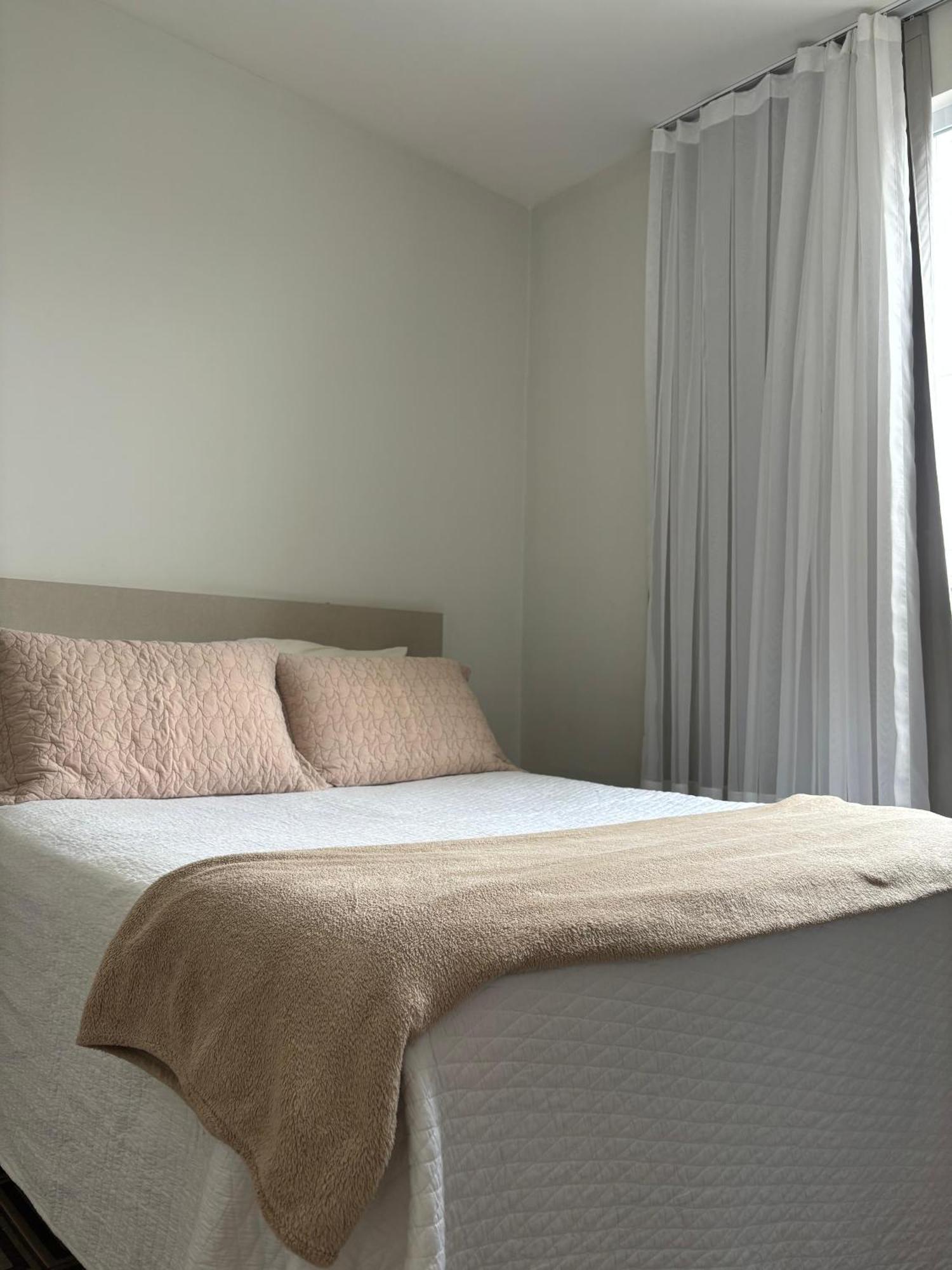 Quarto Standard com Cama de Casal ou 2 de Solteiro