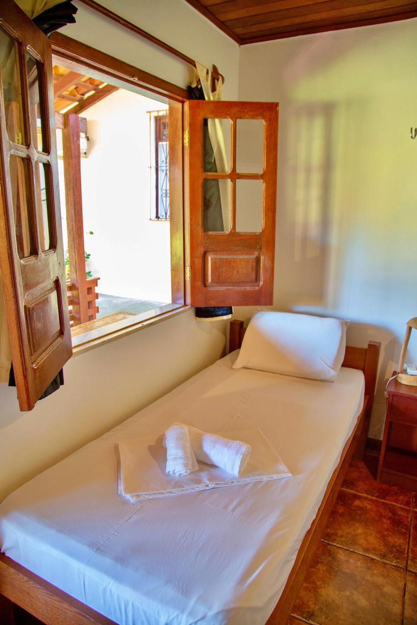 Quarto Triplo com Varanda