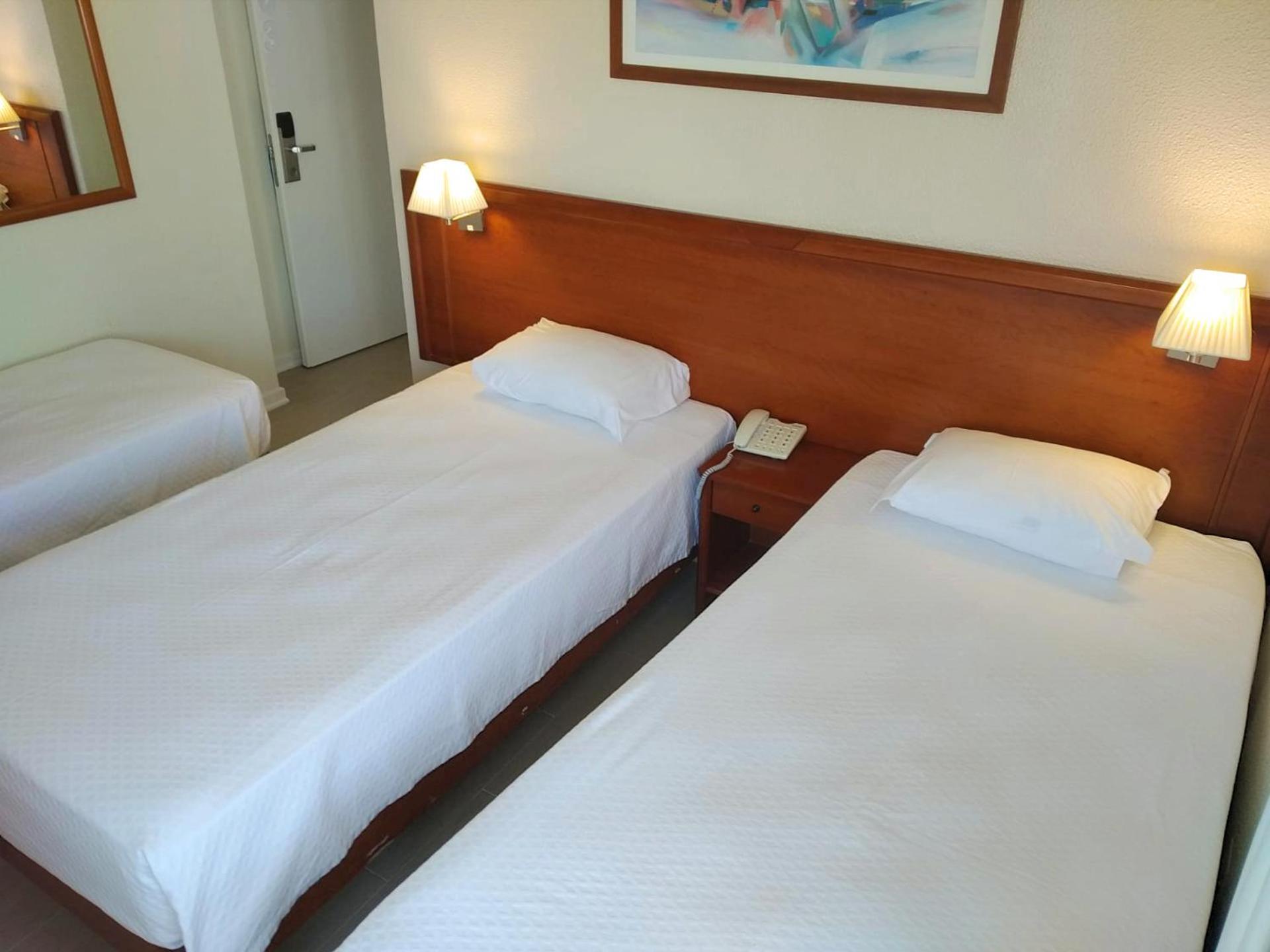 Triple Room,1765140829:JPEG