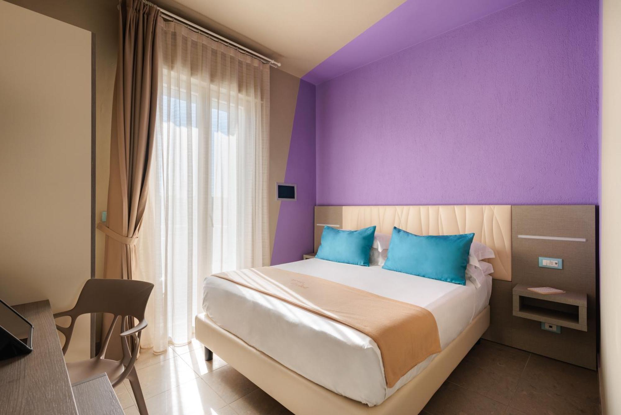 Double Room with Balcony,1589558723:JPEG