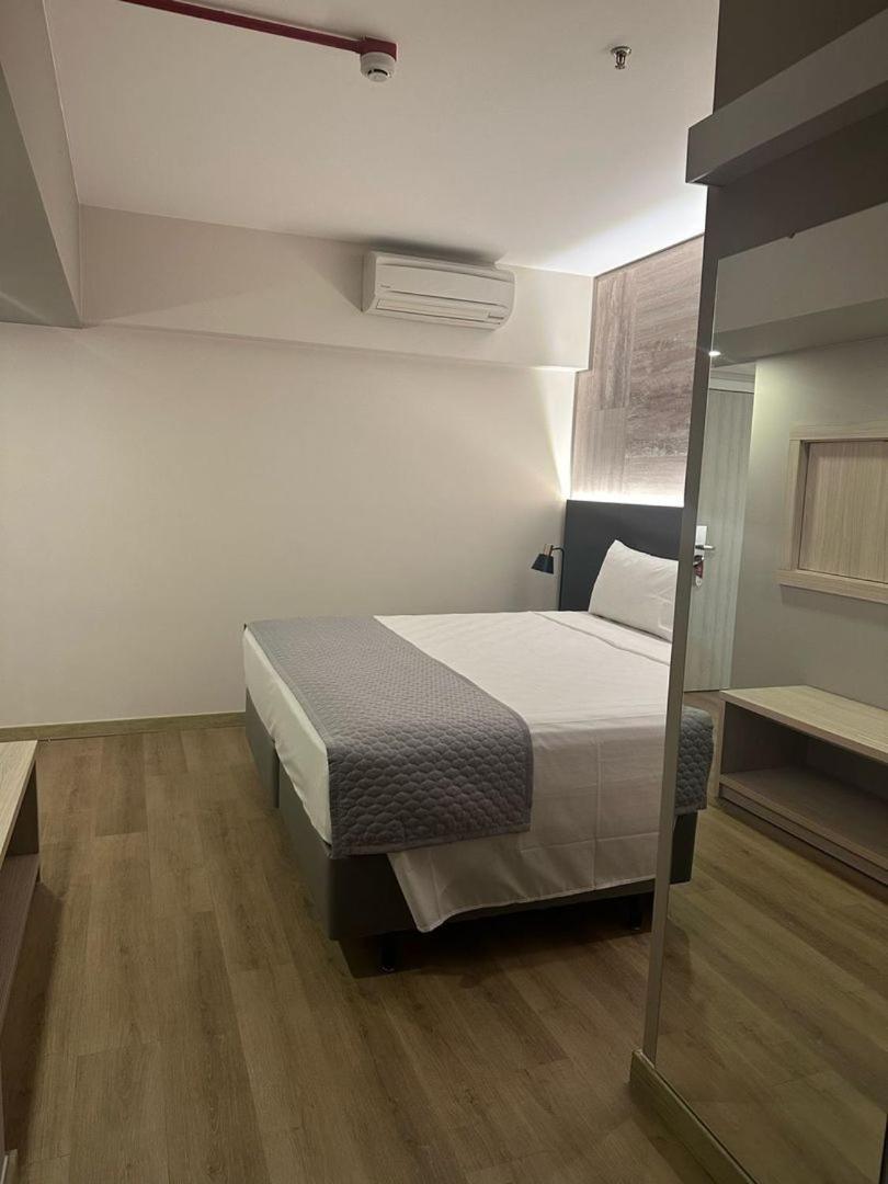 Quarto com Cama King-size - Acessível para Hóspedes com Mobilidade Reduzida