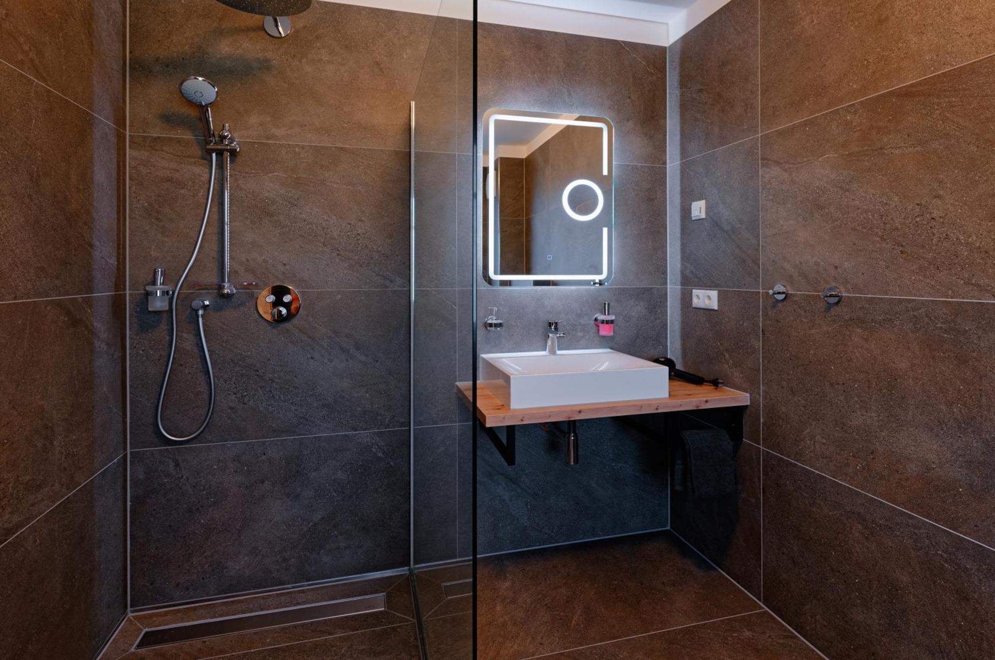 Deluxe Doppelzimmer mit Zustellbett