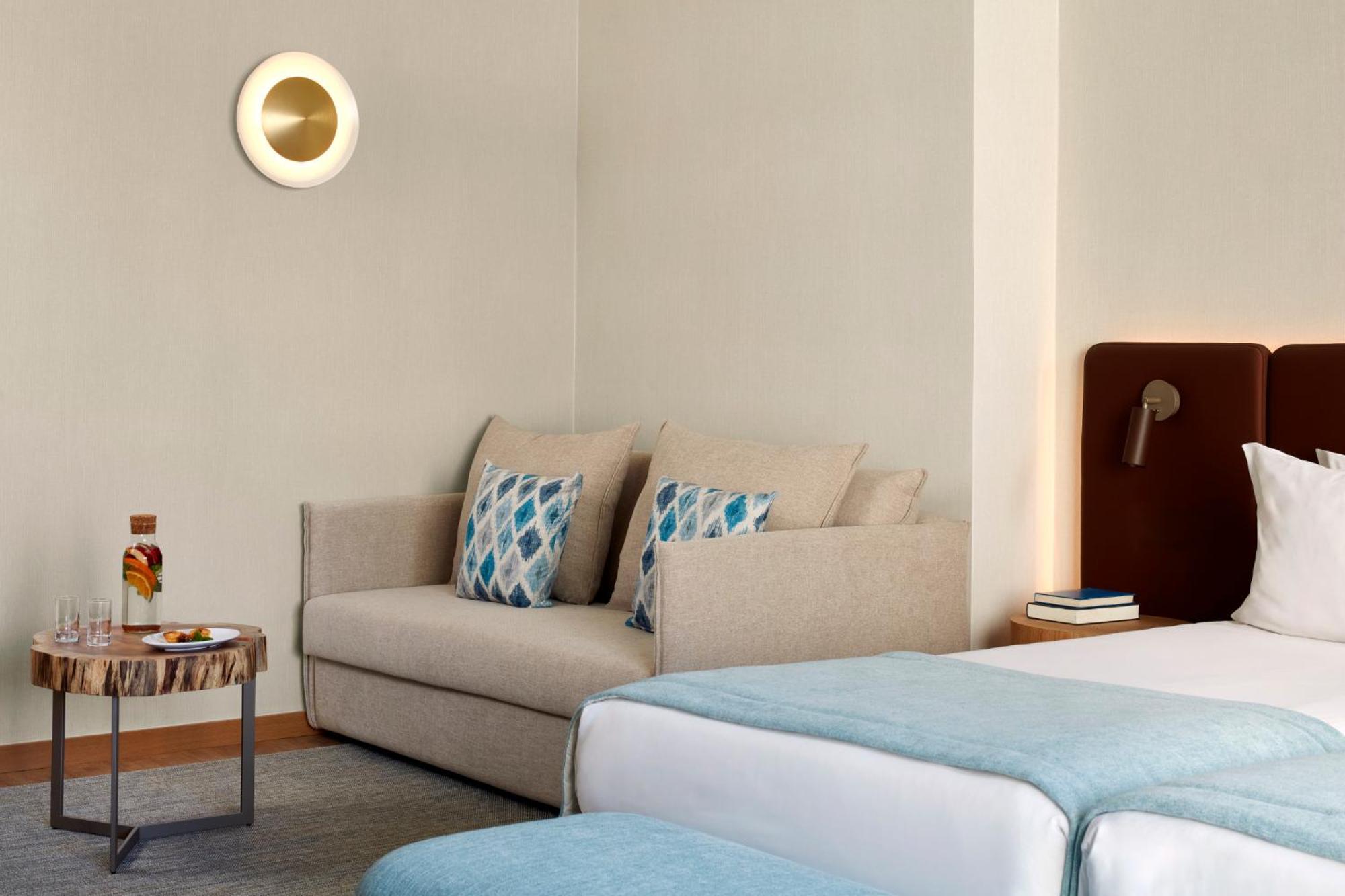 Quarto Superior com Vista Mar Parcial